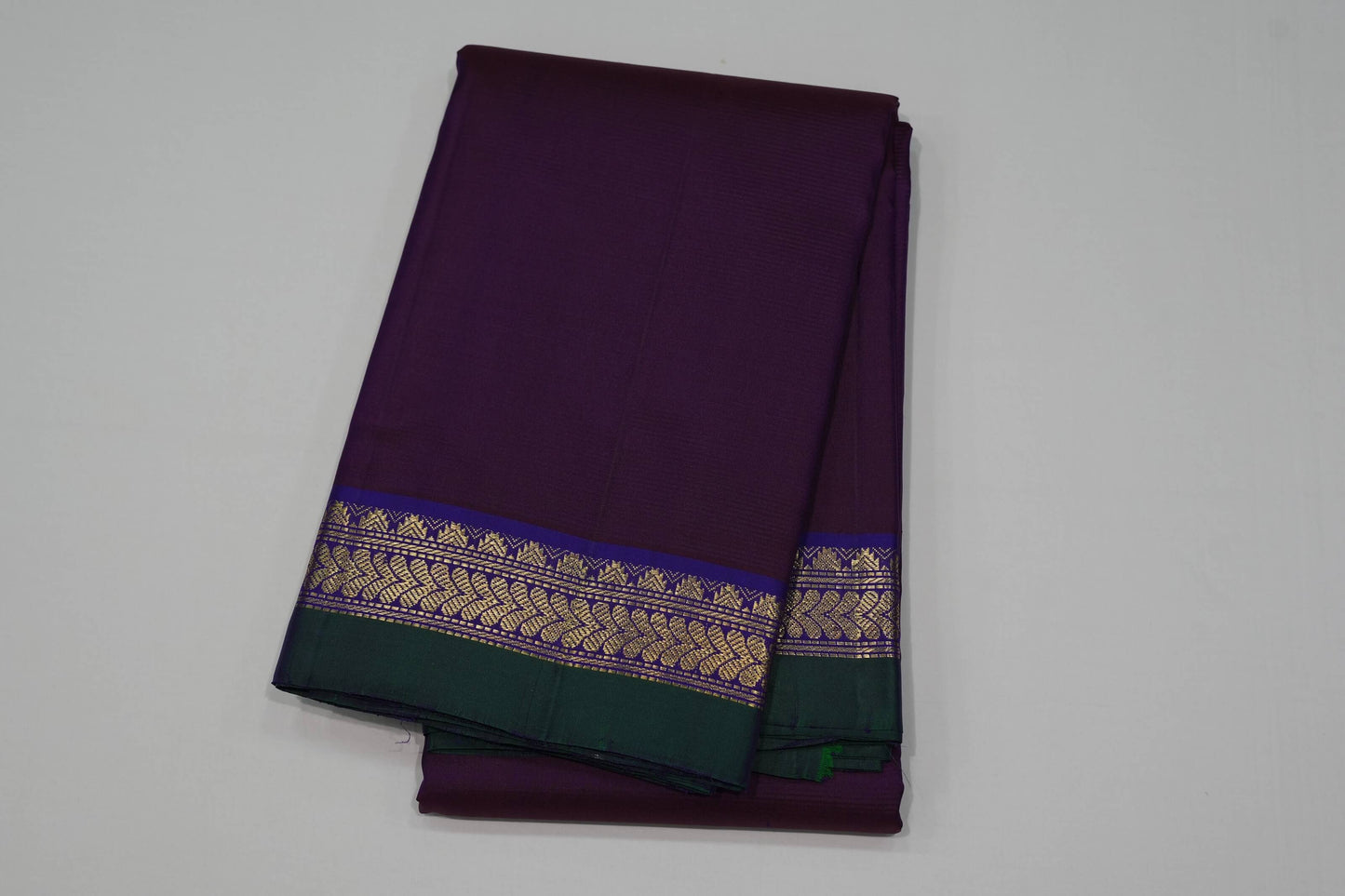 Dark magenta kanchipuram silk saree