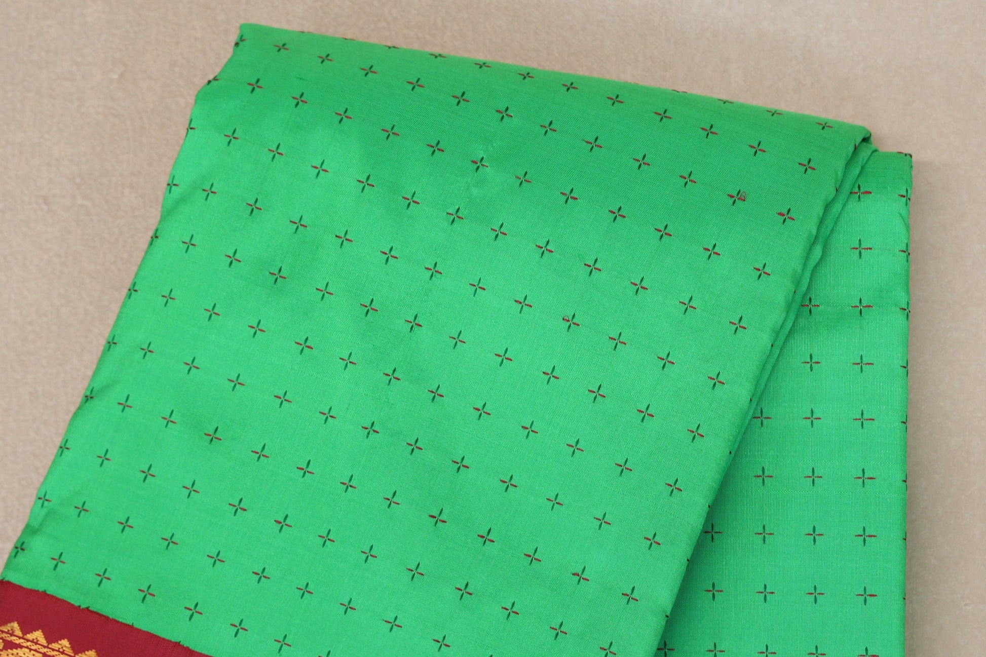Spring Green Vintage Kanjivaram Silk Saree body zoom
