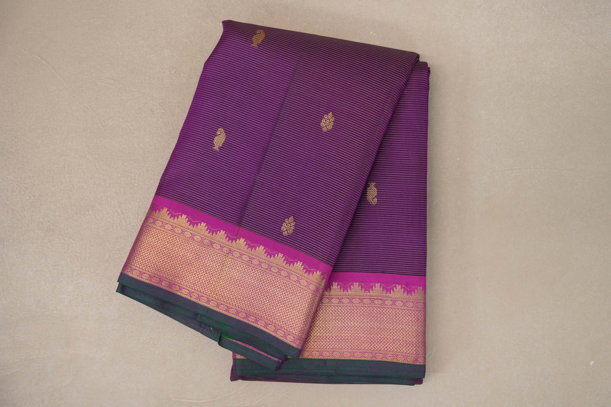 folded Deep Magenta Vintage Kanjivaram Silk Saree