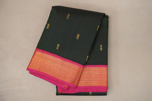 folded Bottle Green Kanjivaram Silk Saree