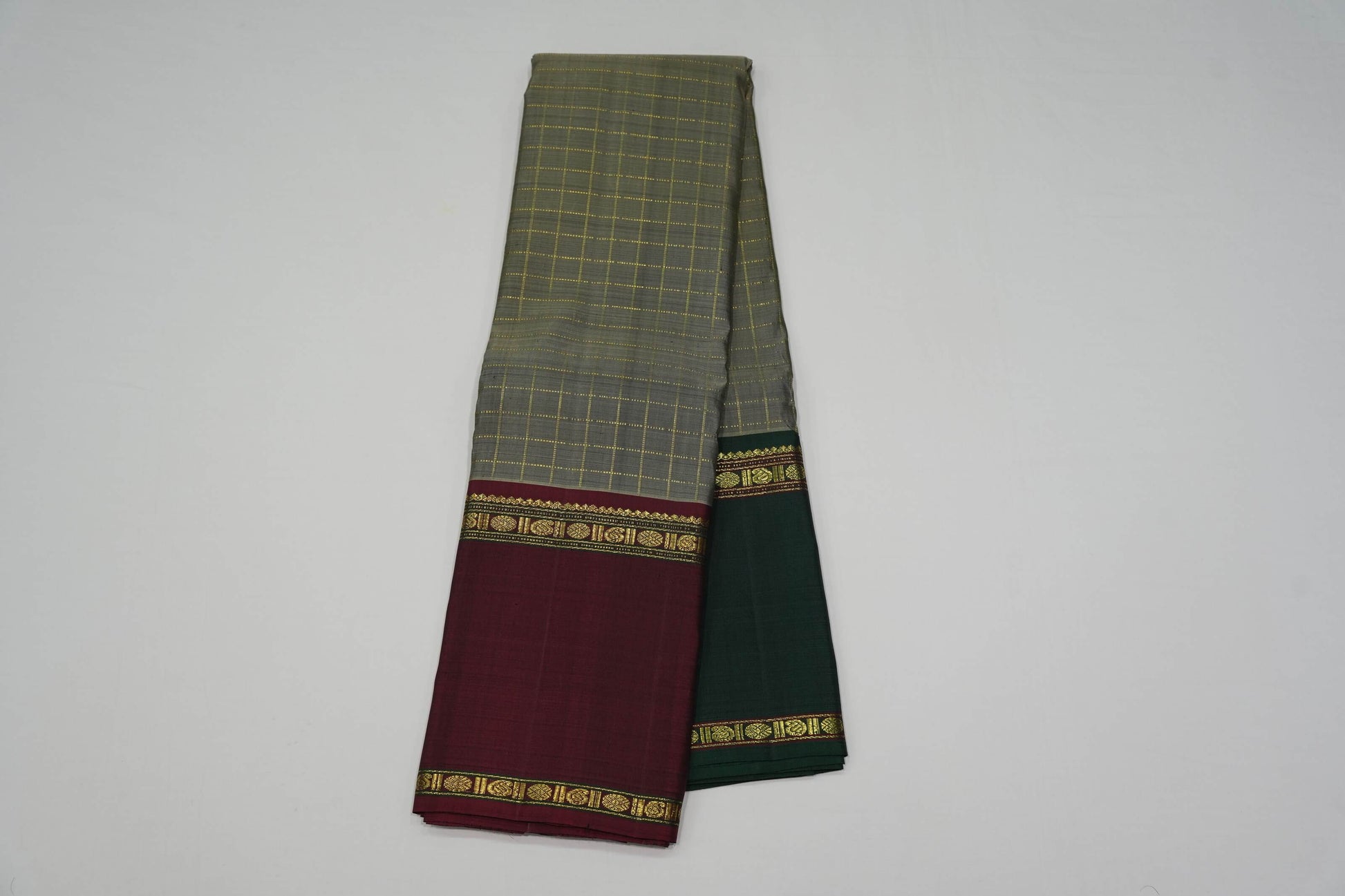 Checked vintage kanchipuram silk saree