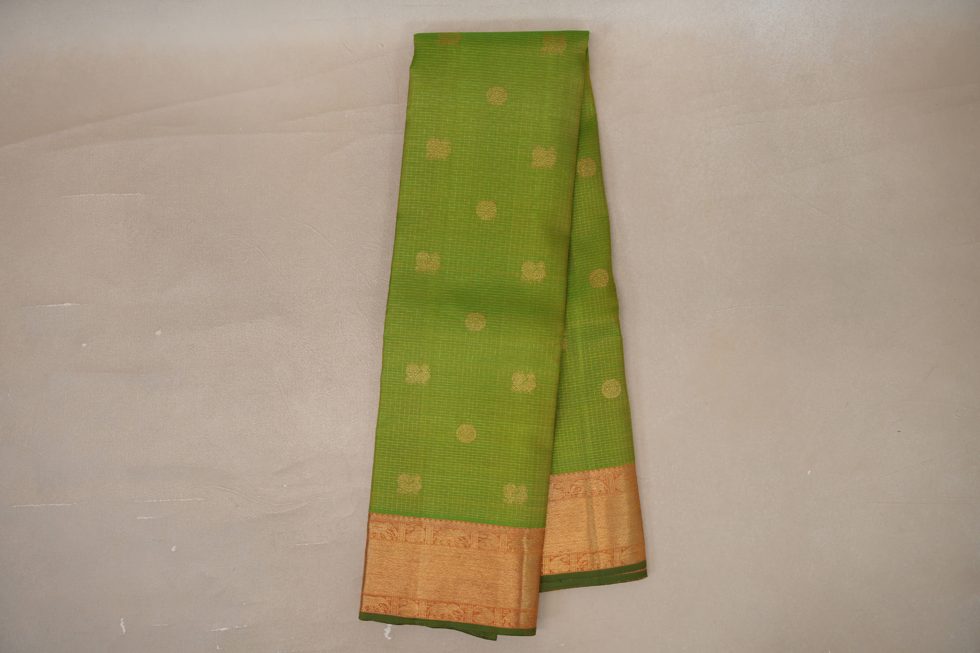 Online Dual Tone of Parrot Green & Yellow Vintage Heirloom Kanjivaram Silk Saree