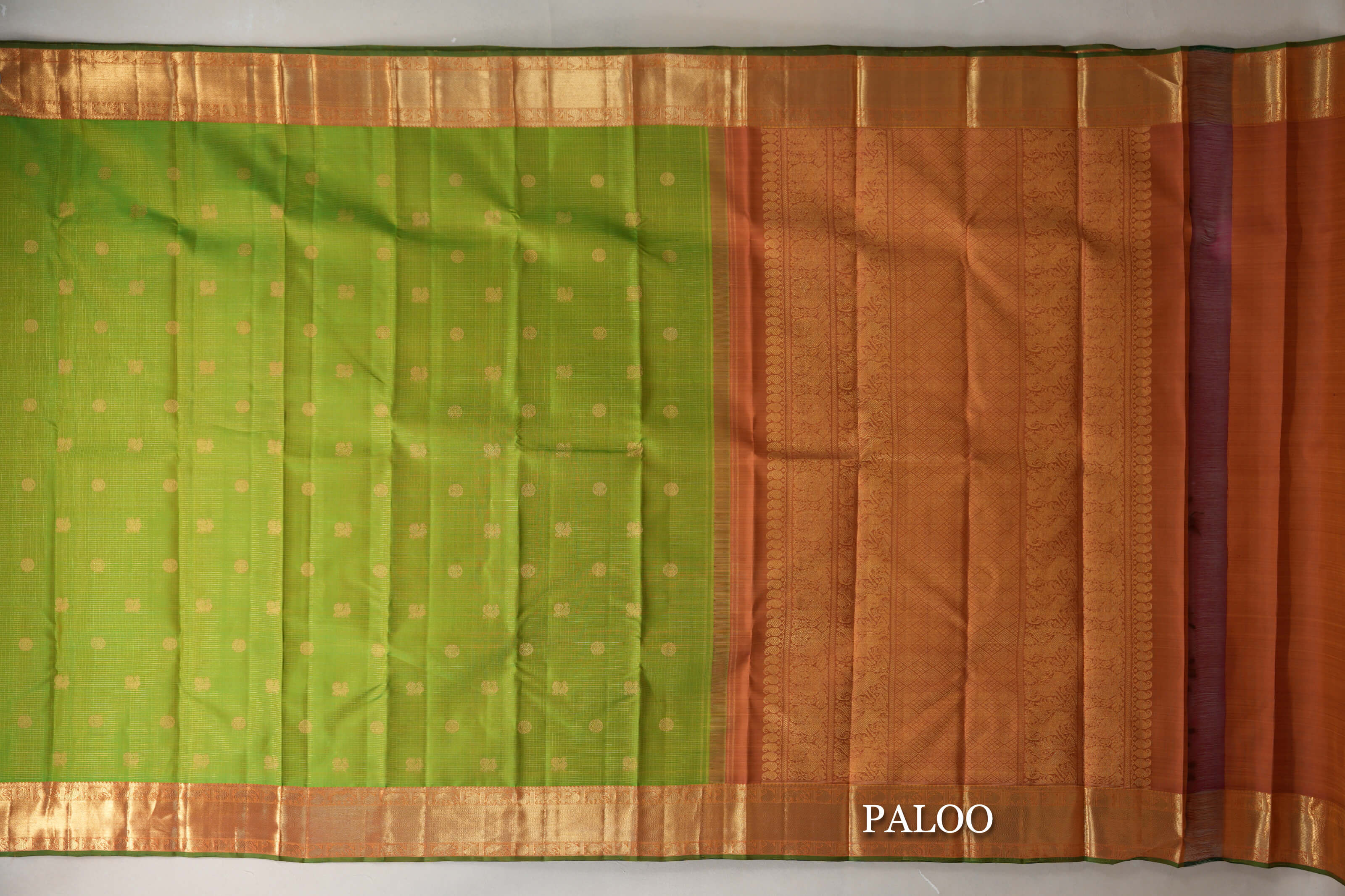Dual Tone of Parrot Green & Yellow Vintage Heirloom Kanjivaram Silk Saree paloo