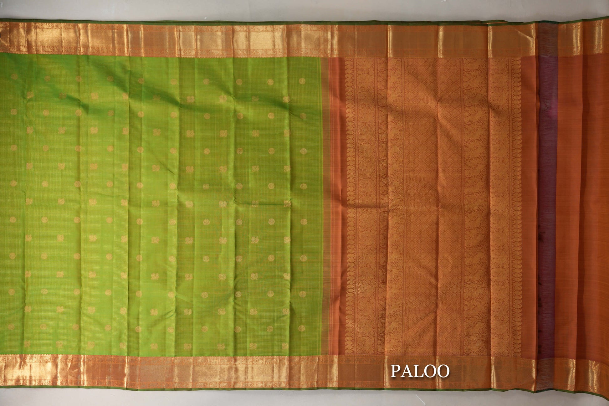 Dual Tone of Parrot Green & Yellow Vintage Heirloom Kanjivaram Silk Saree paloo