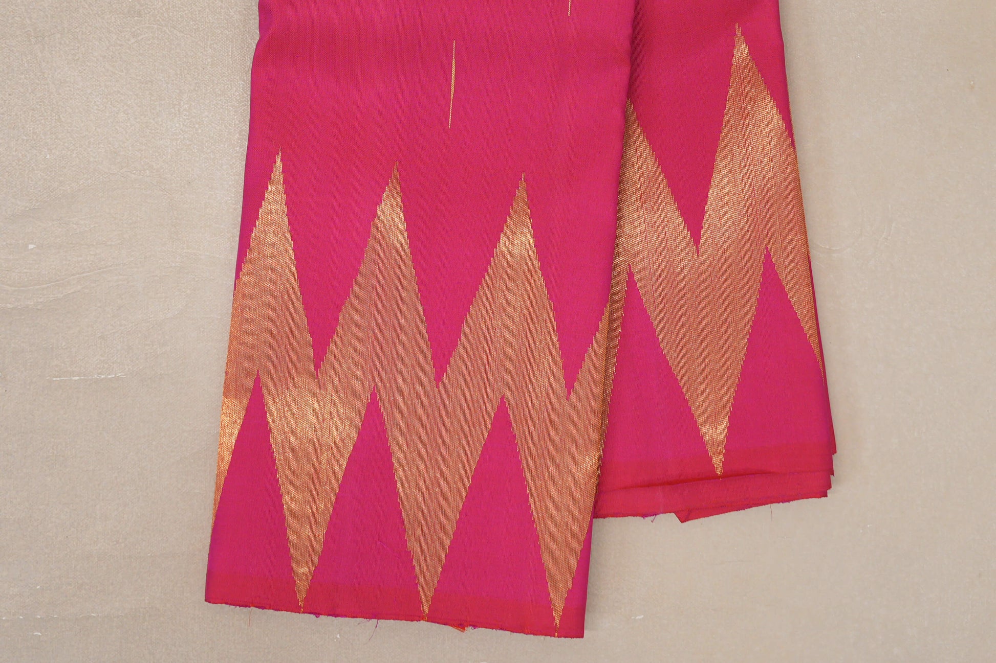 Orangish Pink Vintage Kanjivaram Silk Saree border