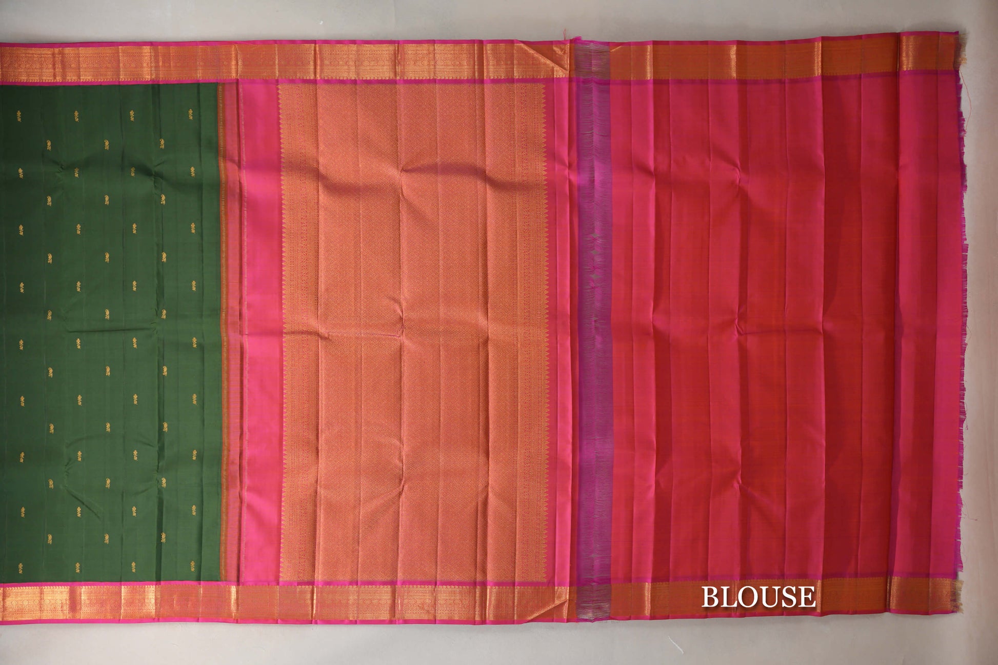 Emerald Green with Orangish Pink Borders Vintage Kanjivaram Silk Saree blouse
