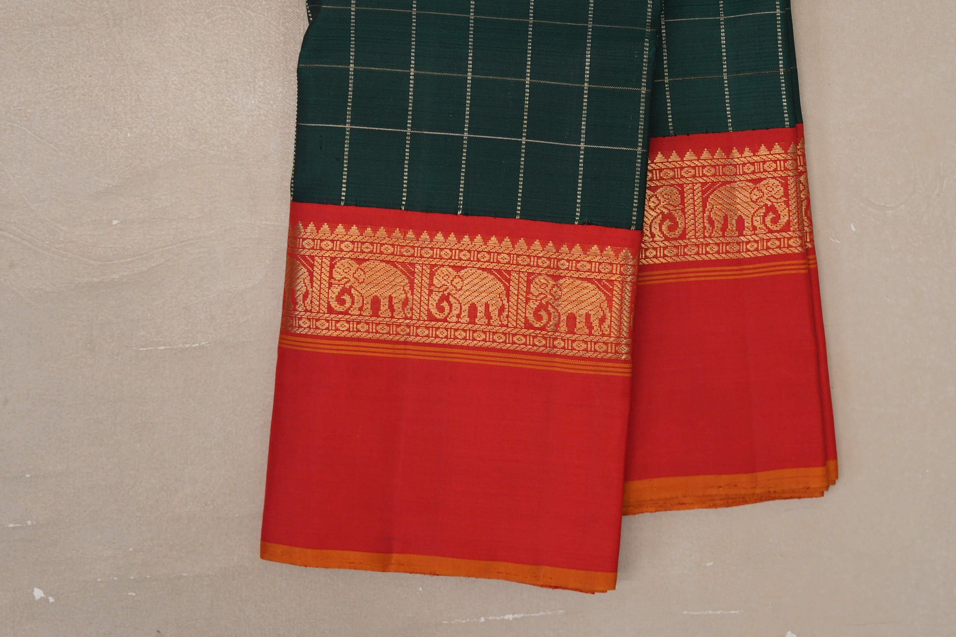Deep Bottle Green Vintage Kanjivaram Silk Saree border