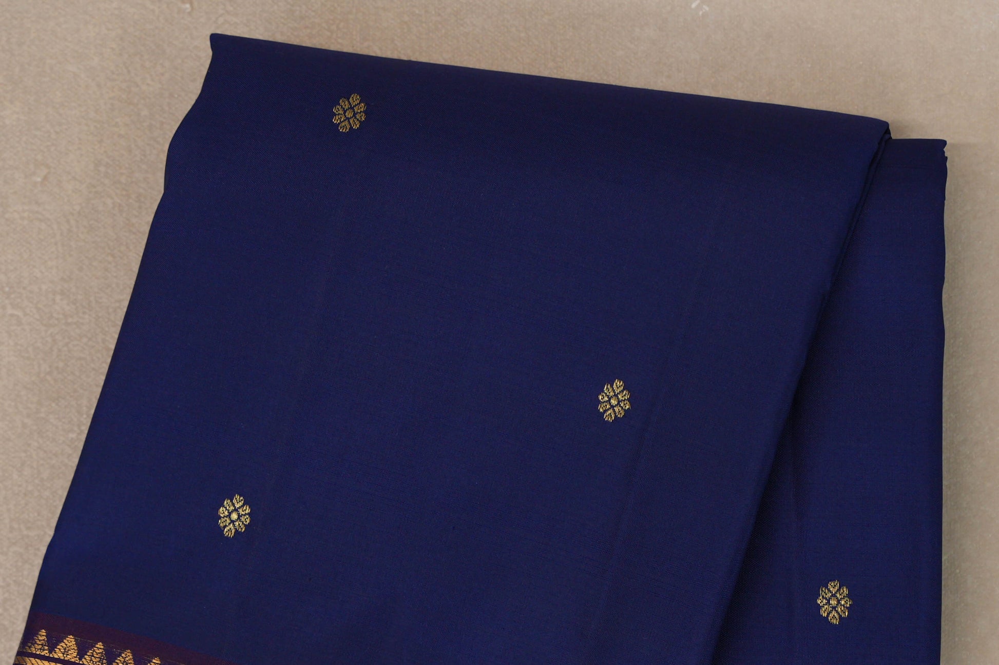 Deep Blue Vintage Kanjivaram Silk Saree body