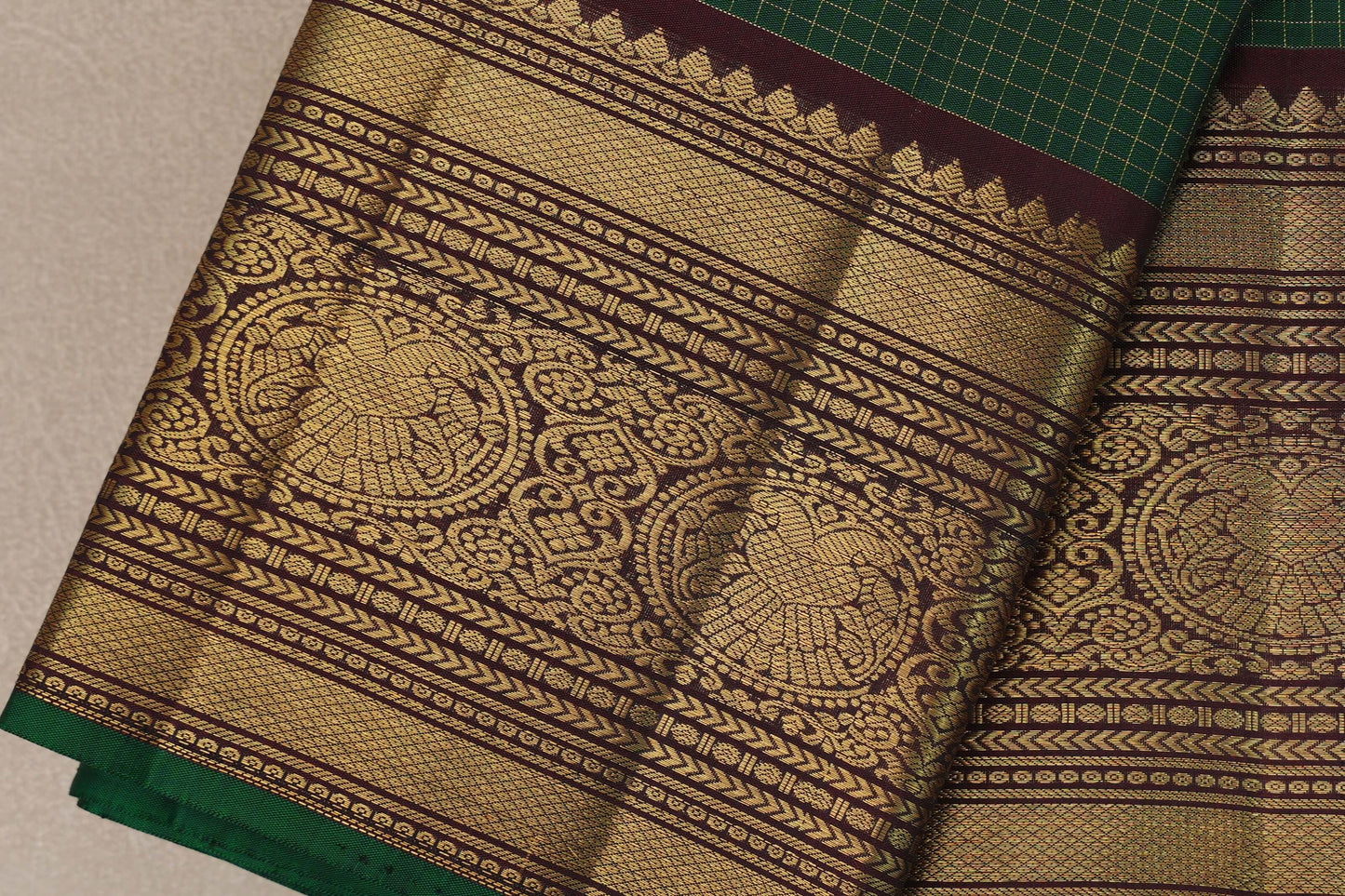 Emerald green with Kanchana brown Borders Vintage Kanjivaram Silk Saree SS9541