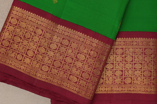 Parrot green with Deep Rani Pink Borders Vintage Kanjivaram Silk Saree SS9543