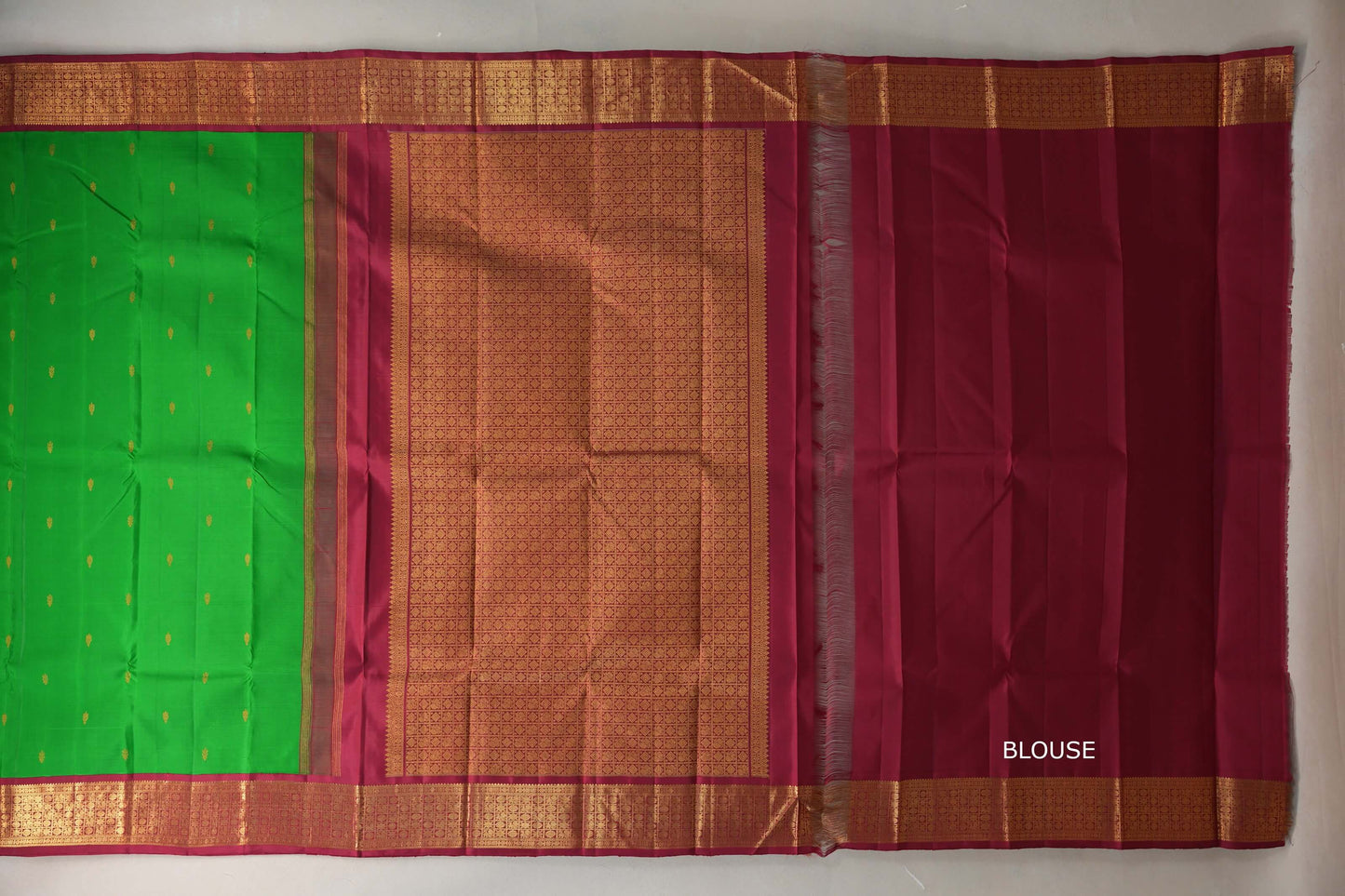 Parrot green with Deep Rani Pink Borders Vintage Kanjivaram Silk Saree SS9543