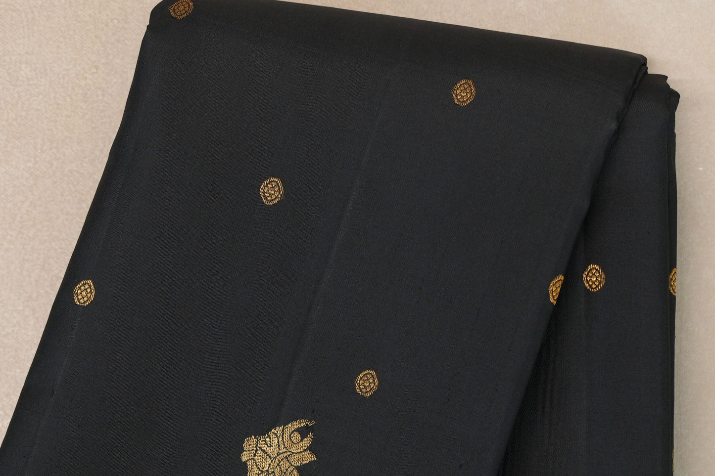 Jet Black Vintage Kanjivaram Silk Saree SS9544