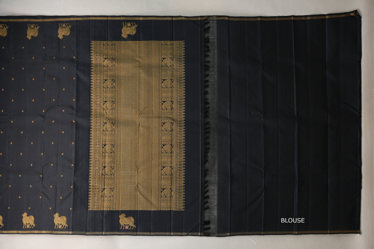 Jet Black Vintage Kanjivaram Silk Saree SS9544
