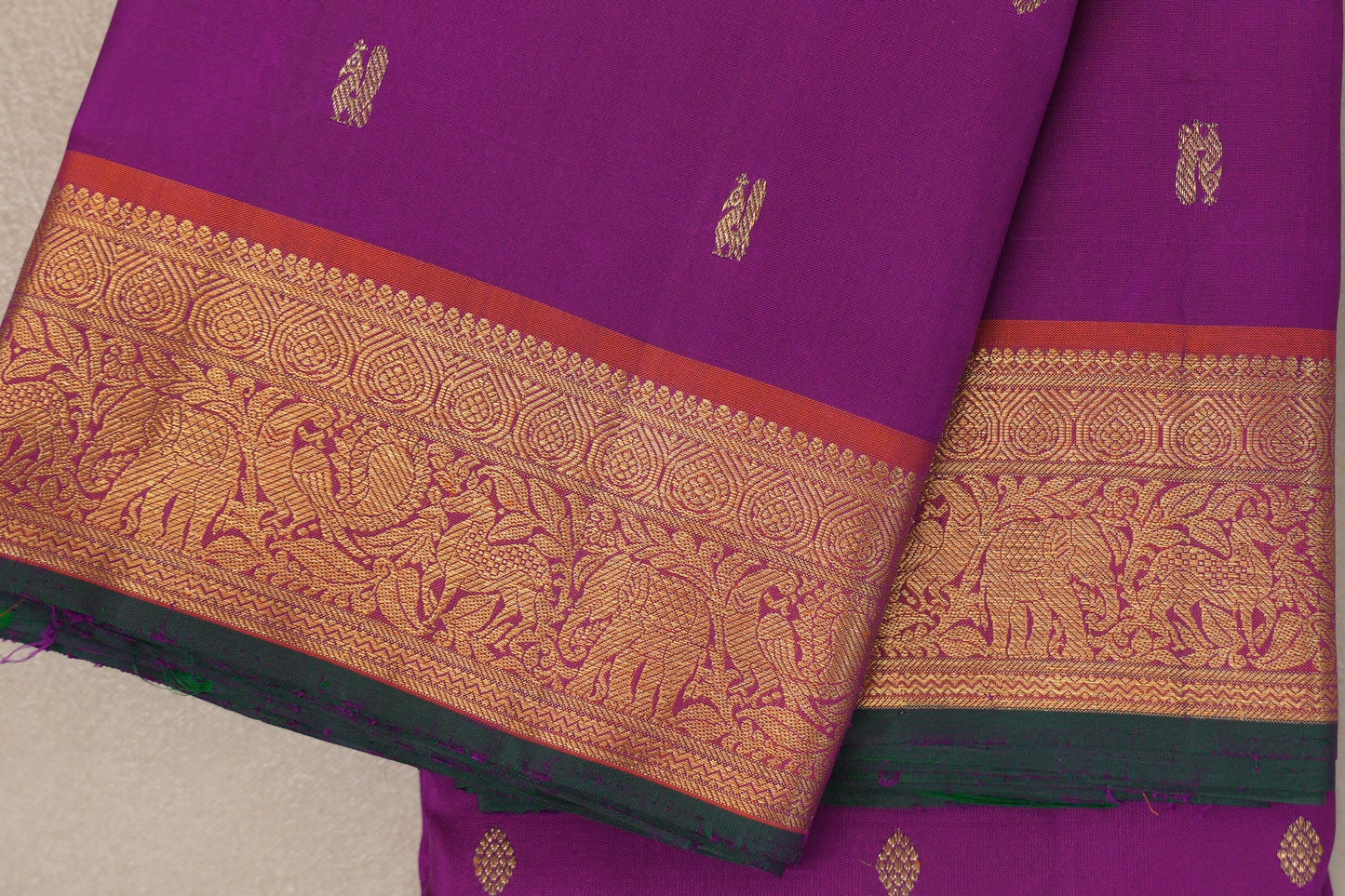 Deep Magenta Vintage Kanjivaram Silk Saree SS9547