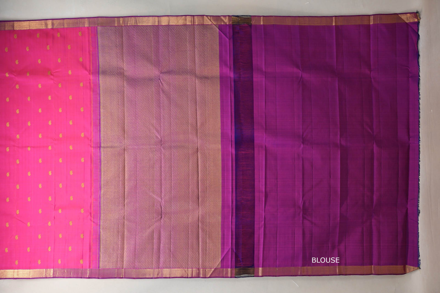Orangish pink with Dual Tone of Classic Blue & Pink Vintage Kanjivaram Silk Saree SS9550