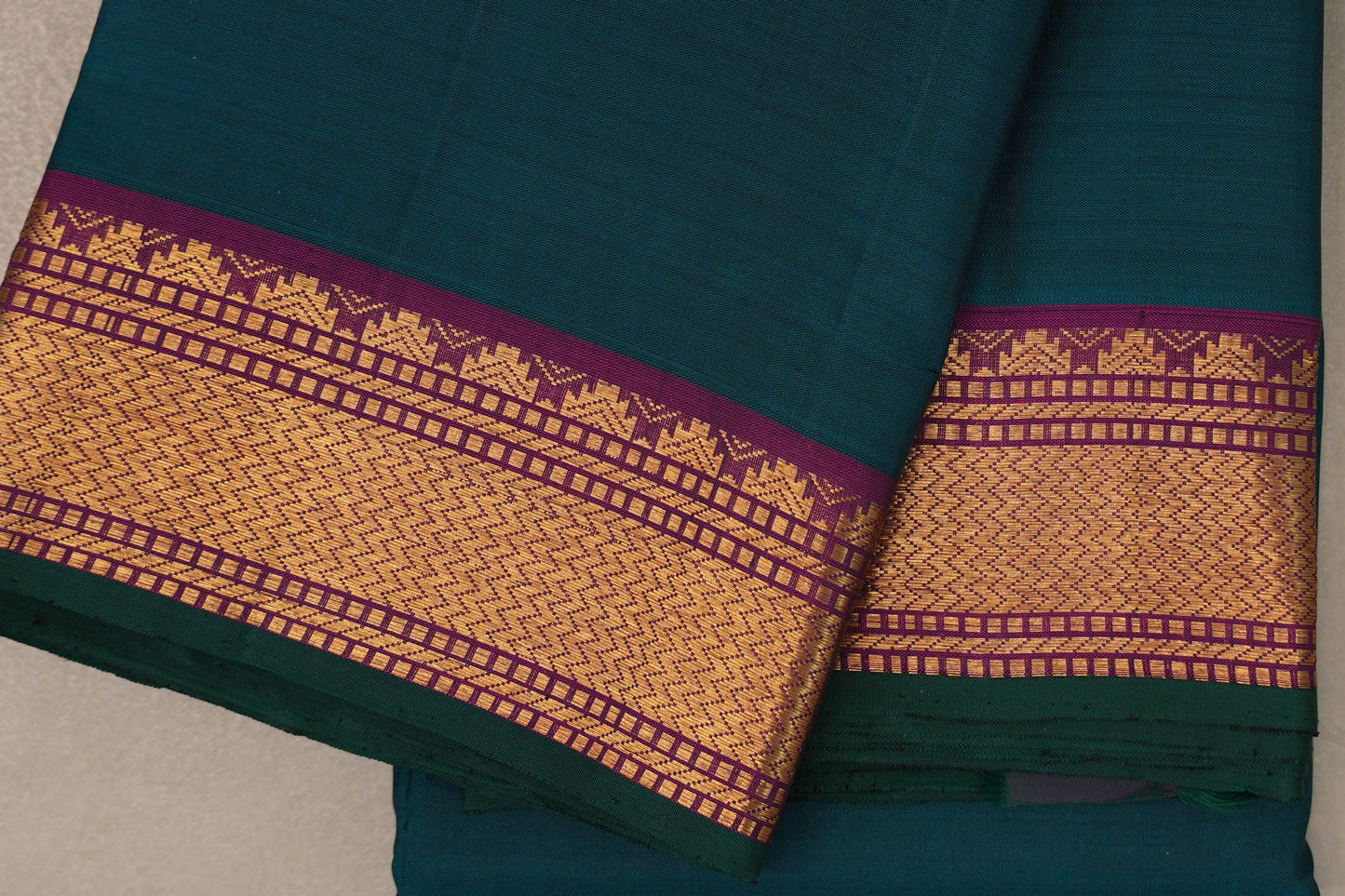 Deep Peacock Green with deep magenta Vintage Kanjivaram Silk Saree SS9551