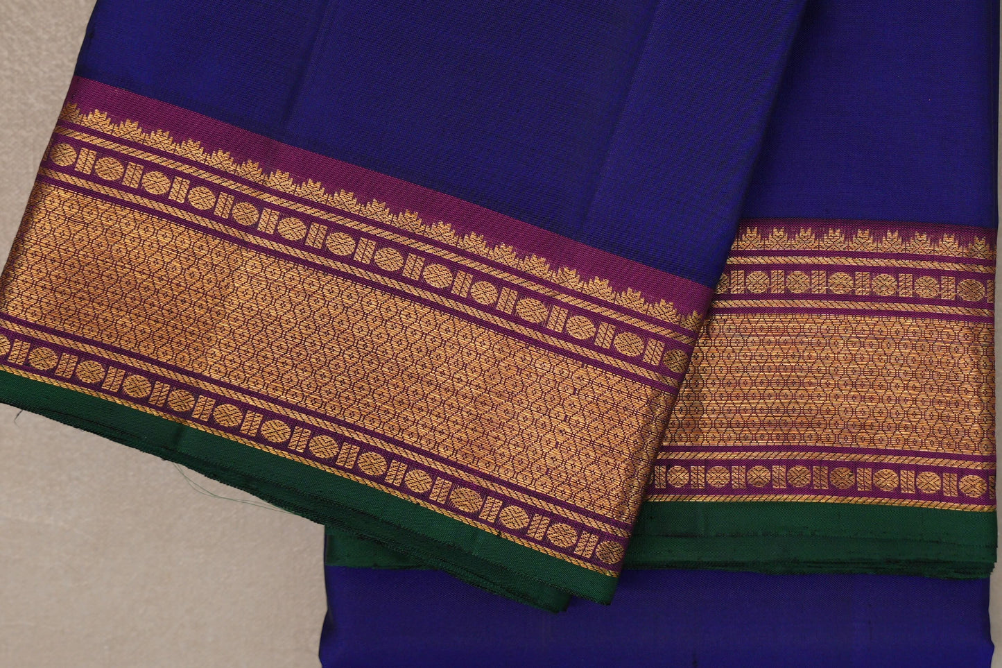 Deep Blue with deep magenta Vintage Kanjivaram Silk Saree SS9552