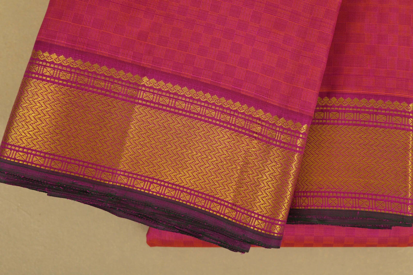 Rani Pink Vintage Kanjivaram Silk Saree  border zoom