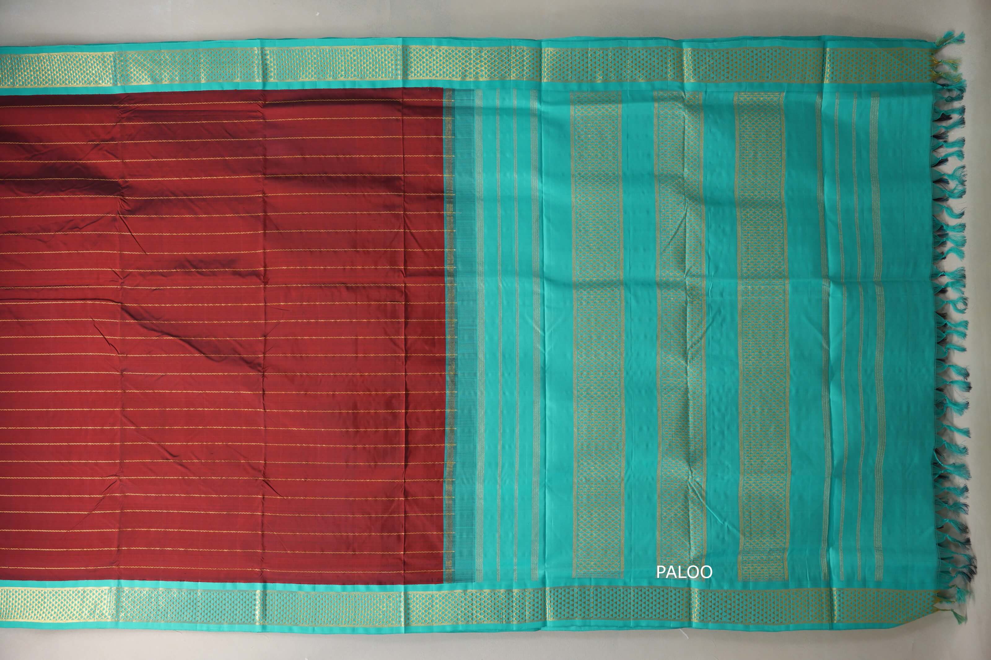 Reddish maroon with Bright sea green borders Ten Yards Silk Saree SS9557
