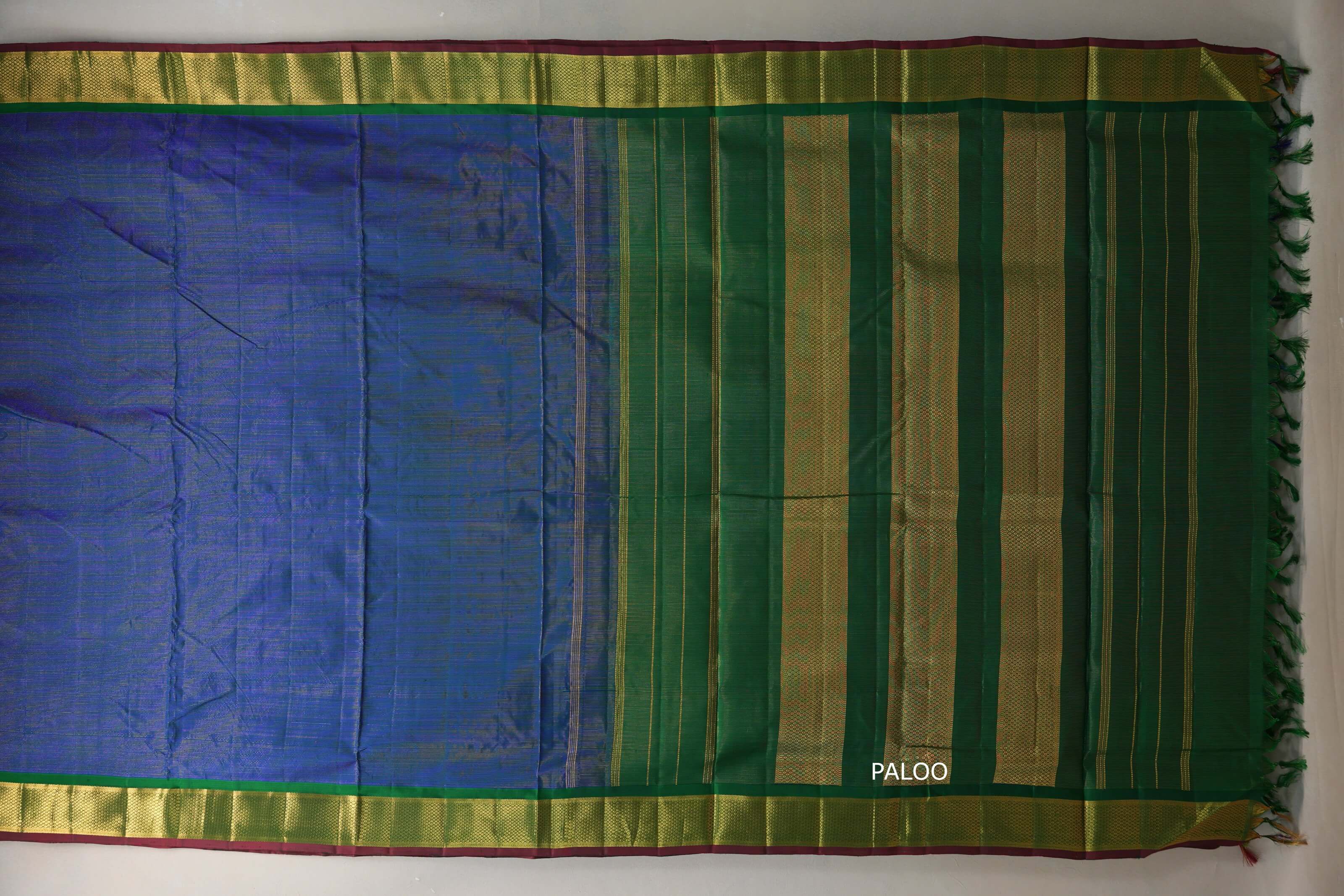 Peacock blue with Emerald Green borders Ten Yards Silk Saree SS9559