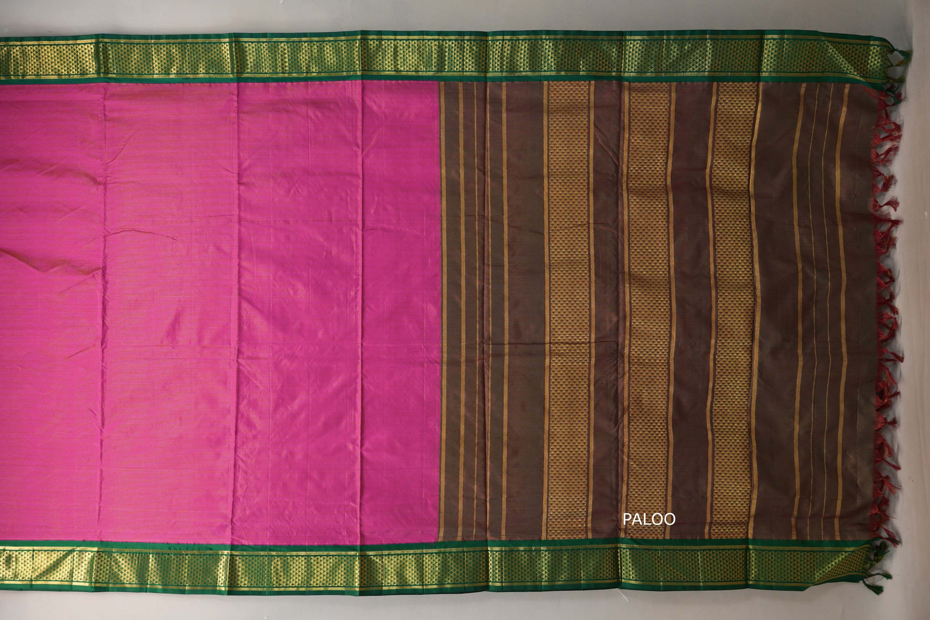 Bright Pink with emerald green borders Ten Yards Silk Saree SS9562