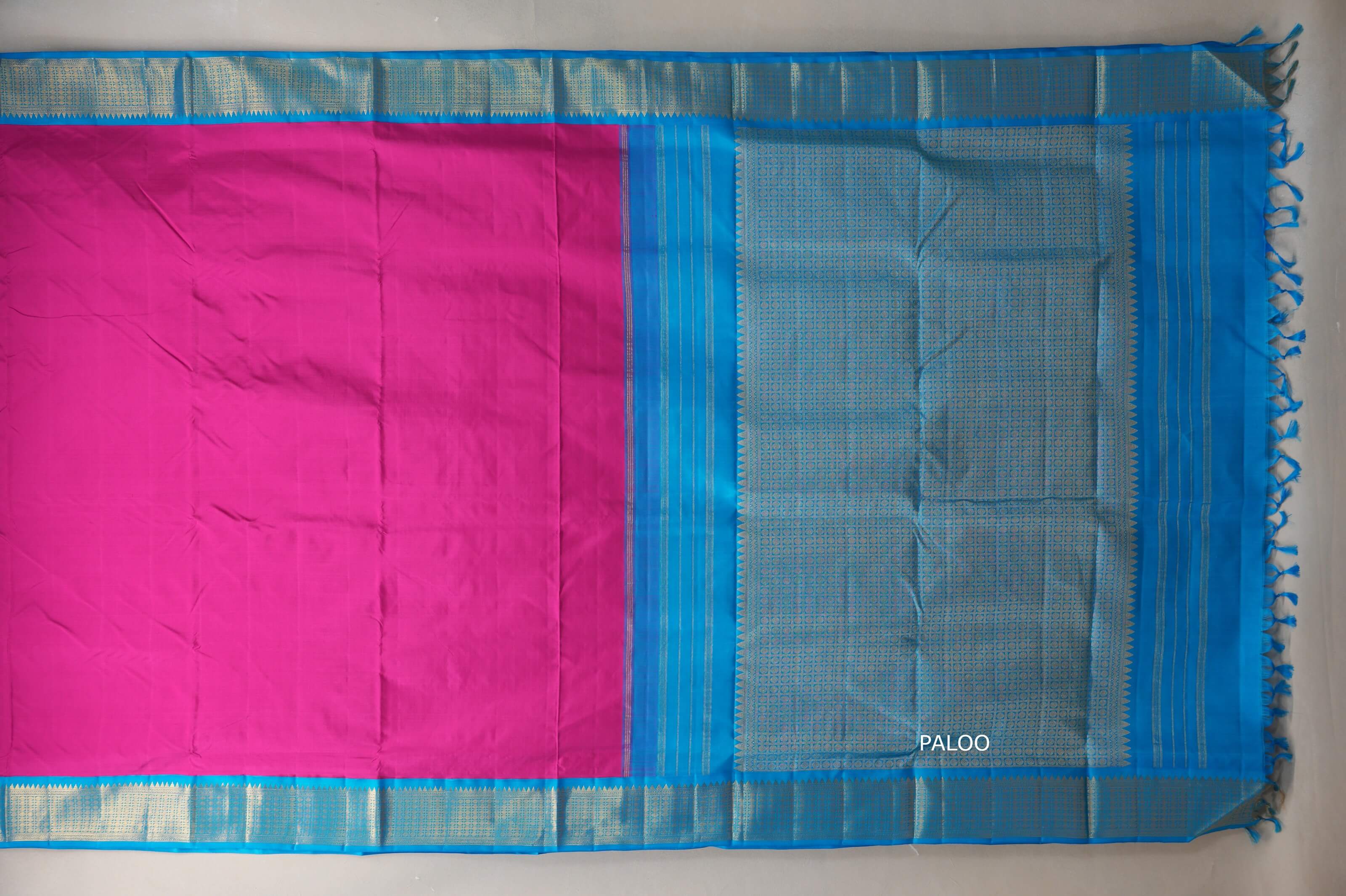 Bright Rani Pink with aqua blue borders Ten Yards Silk Saree SS9565