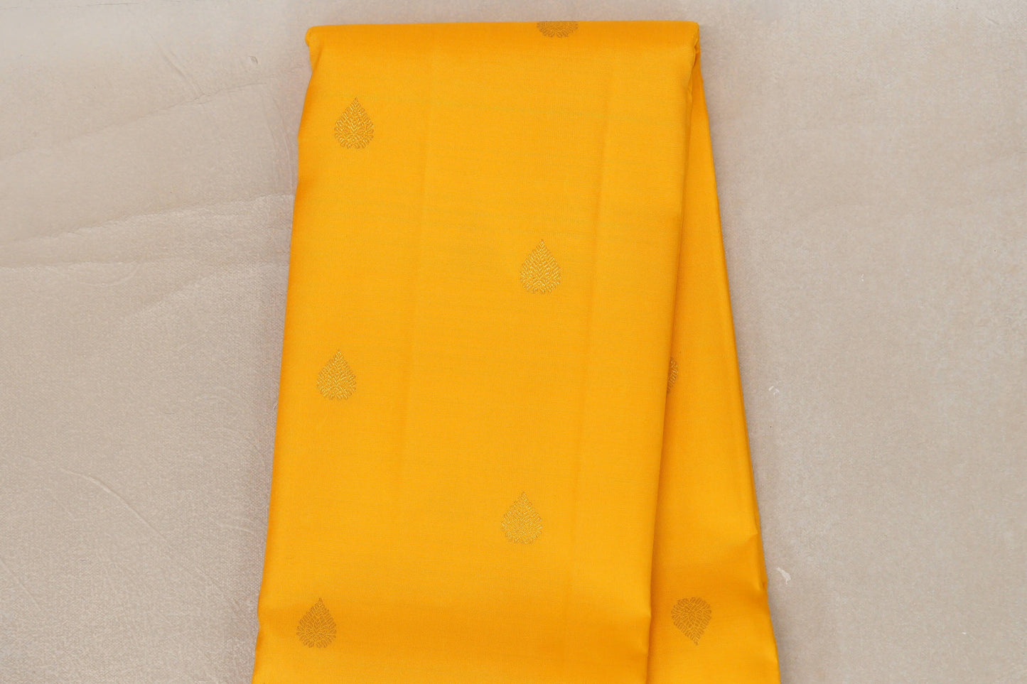 Mango Yellow with Black Rettai Pettu Borders Vintage Kanjivaram Silk Saree body