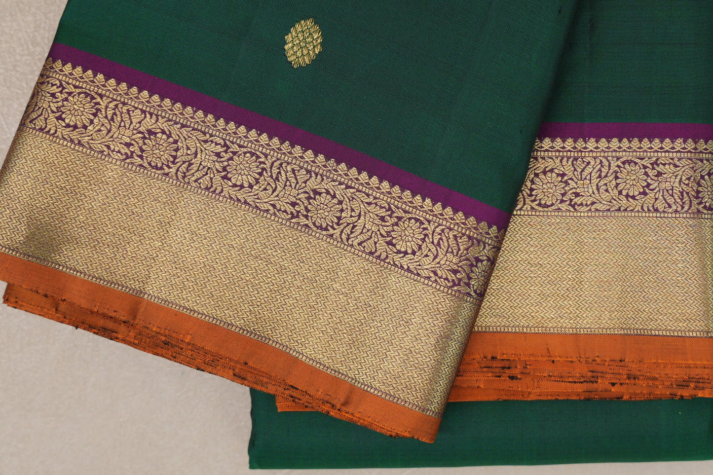 Deep Bottle Green Vintage Kanjivaram Silk Saree borders