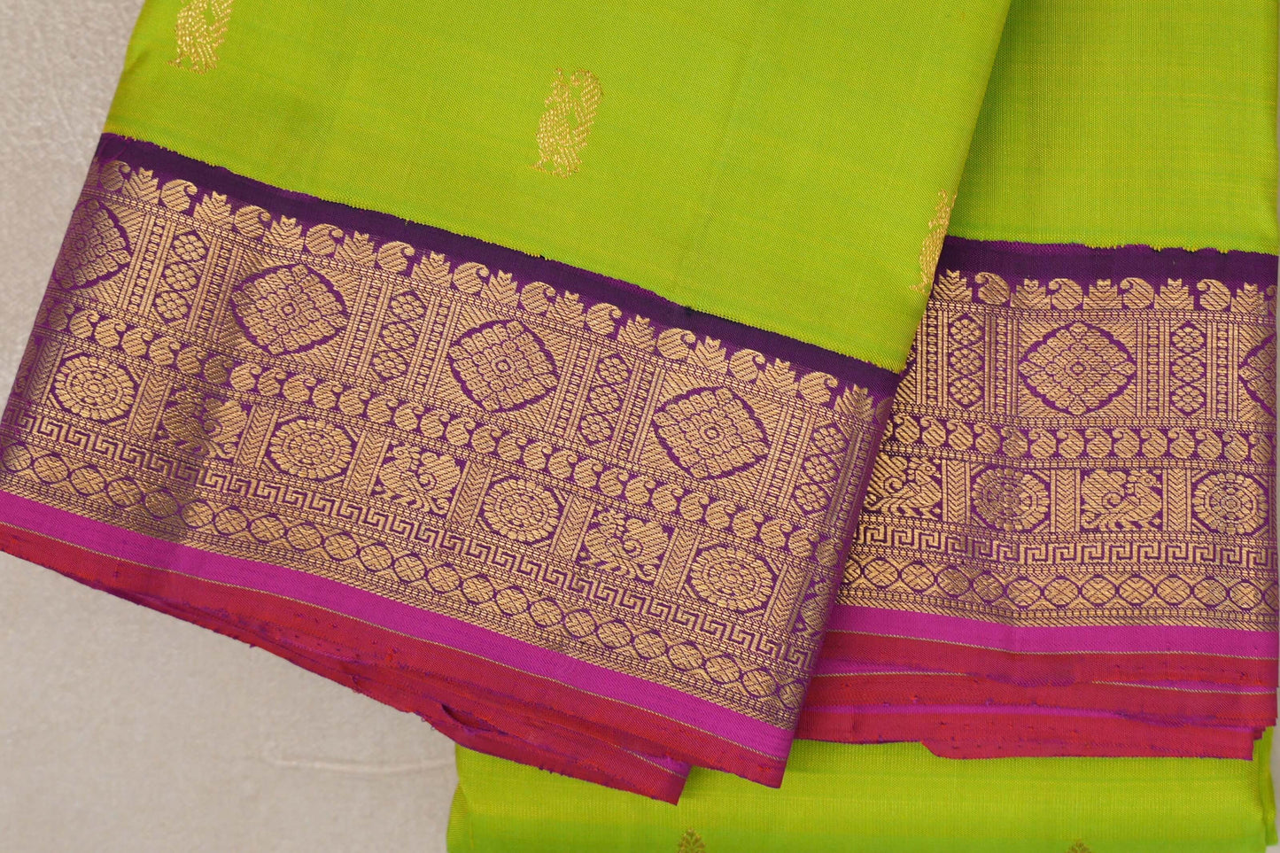 Lime Green Vintage Kanjivaram Silk Saree border