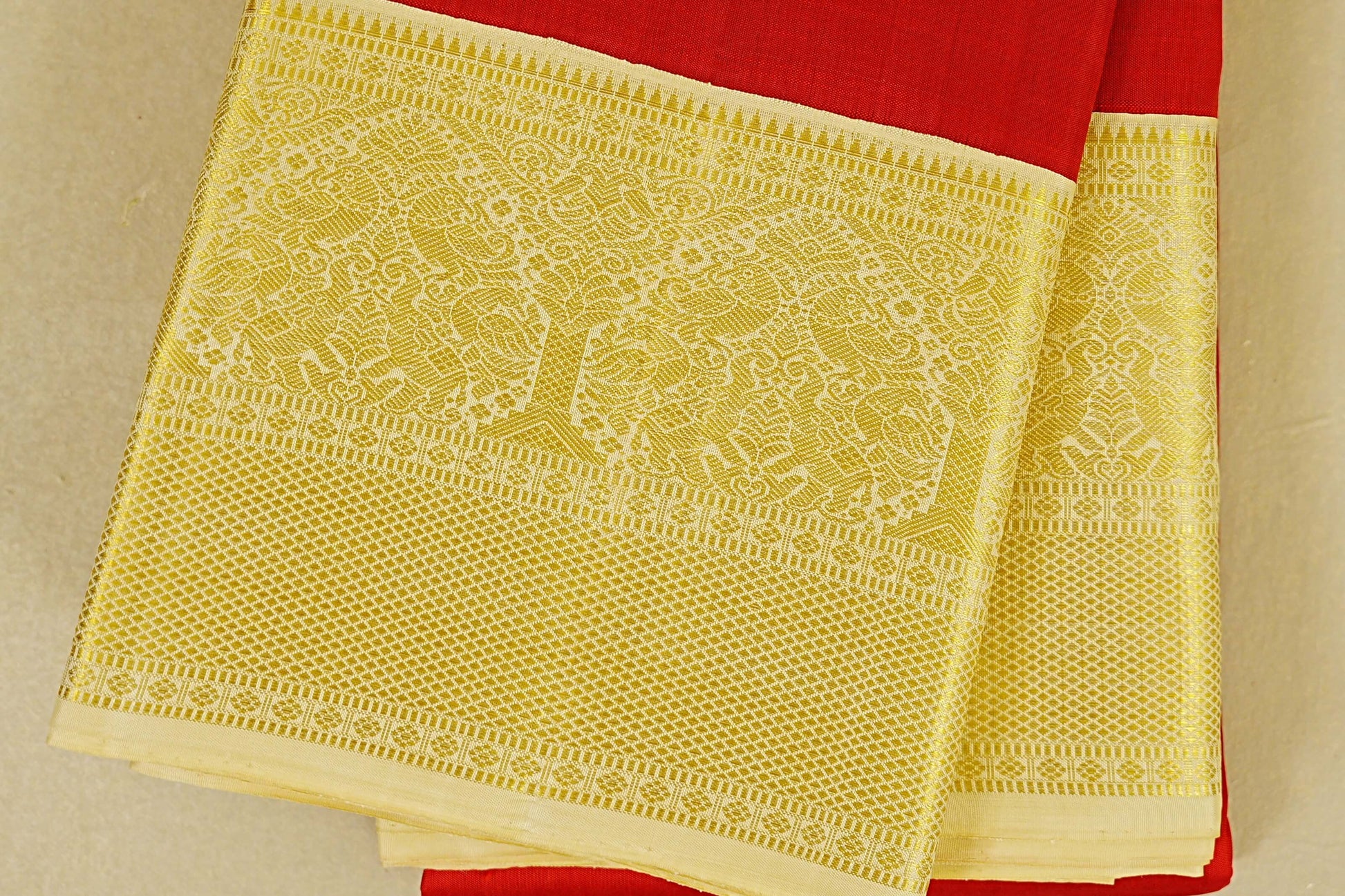 Bright Red with Cream Borders Vintage Kanjivaram Silk Saree border zoom