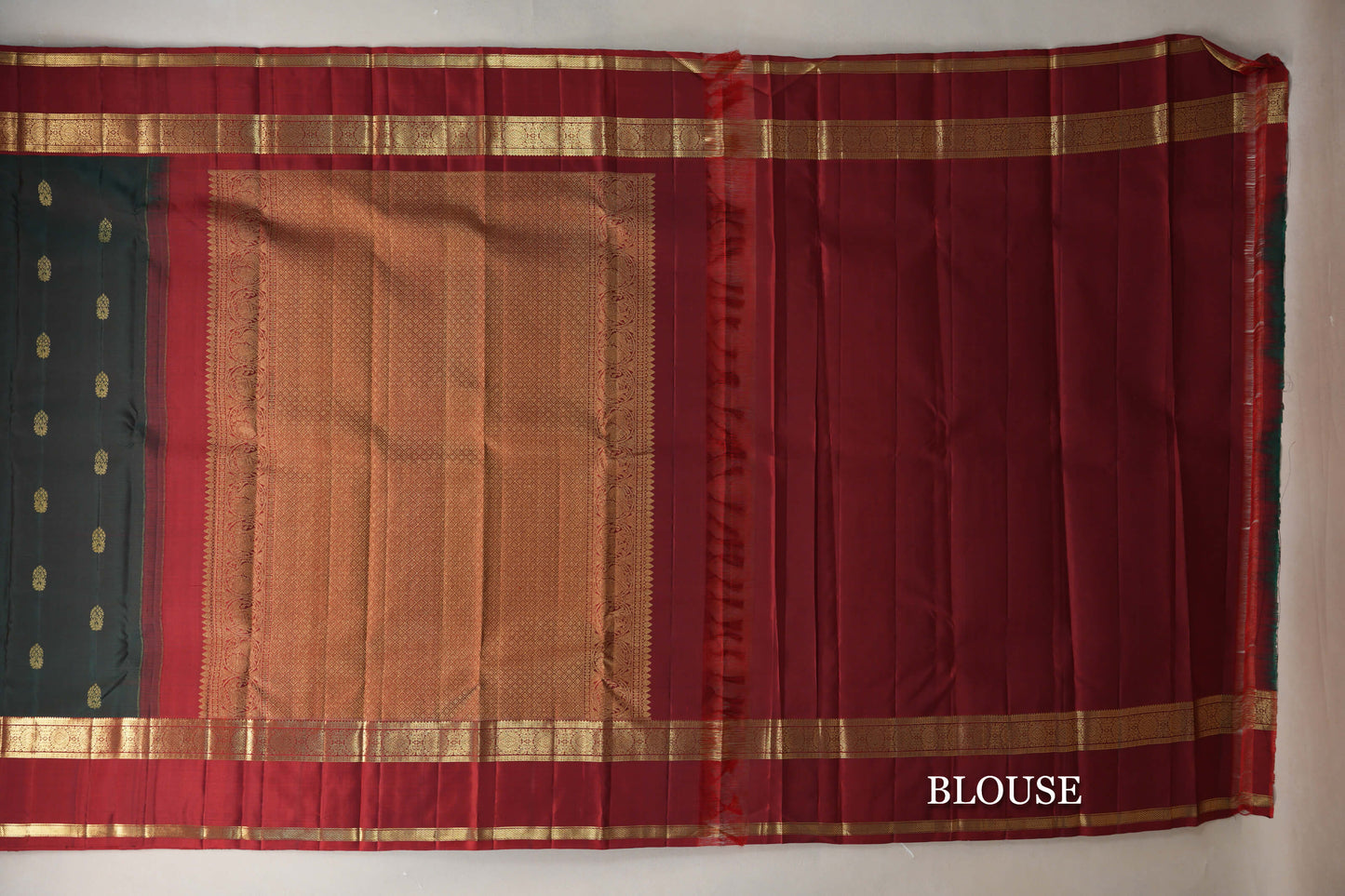 Dual Tone of Deep Bottle Green & Deep Red with Rettai Pettu Borders Vintage Kanjivaram Silk Saree blouse
