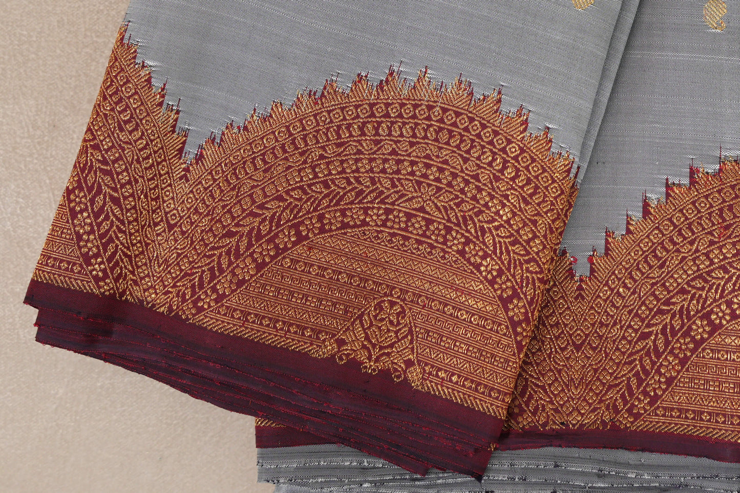 Silver Grey Vintage Kanjivaram Silk Saree border