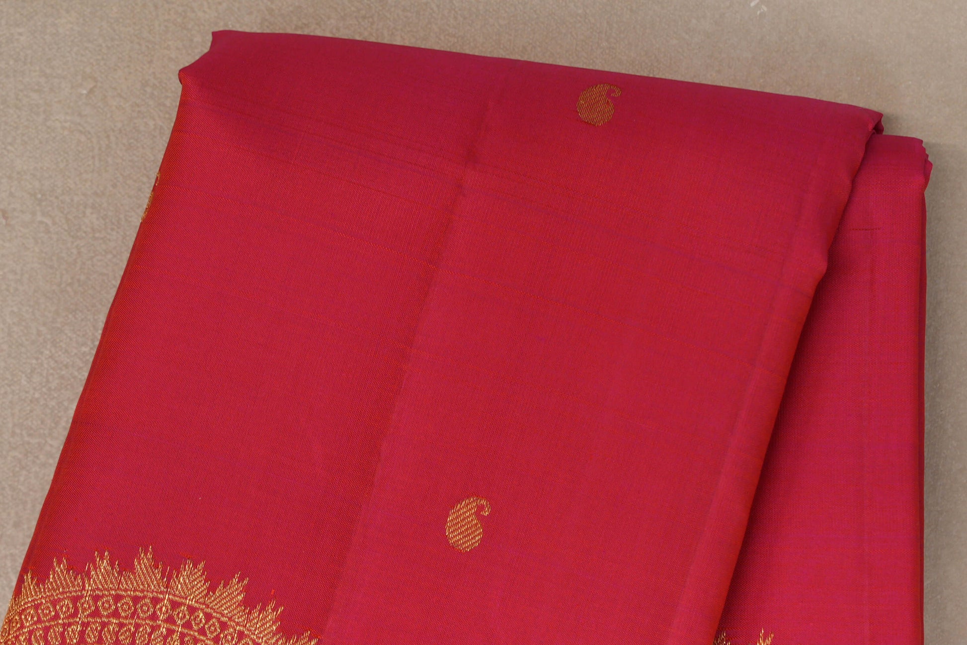 Orangish Pink Vintage Kanjivaram Silk Saree body