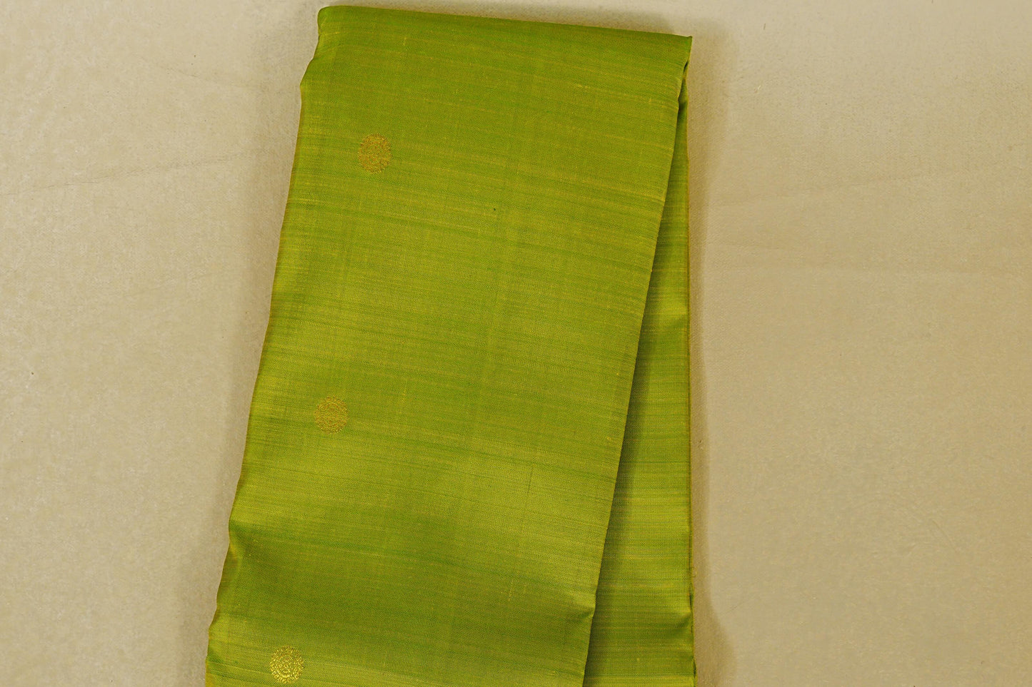 Parrot Green Vintage Kanjivaram Silk Saree body zoom