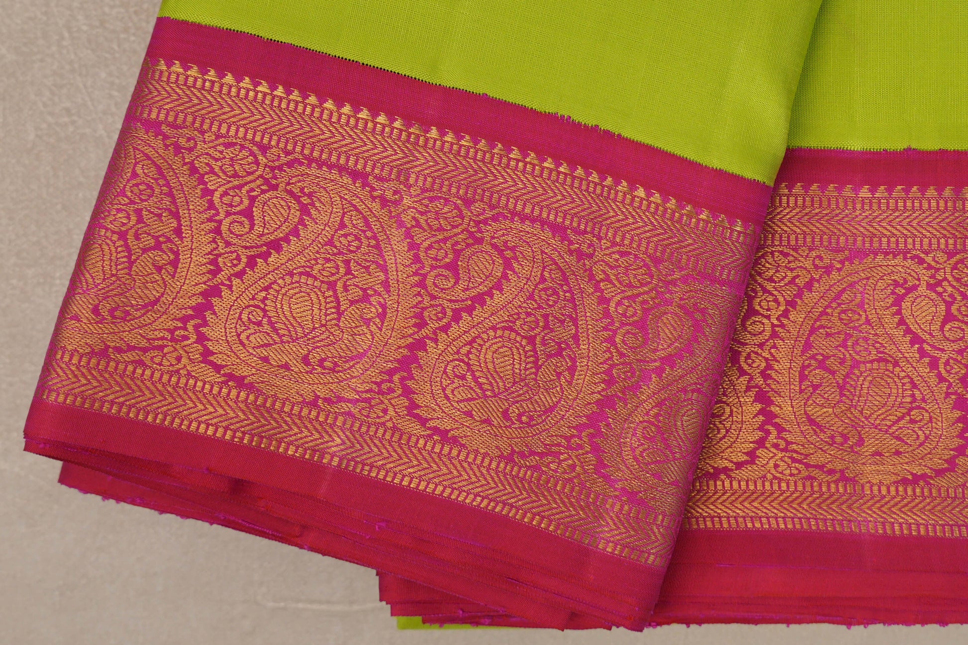 Parrot Green Vintage Kanjivaram Silk Saree border