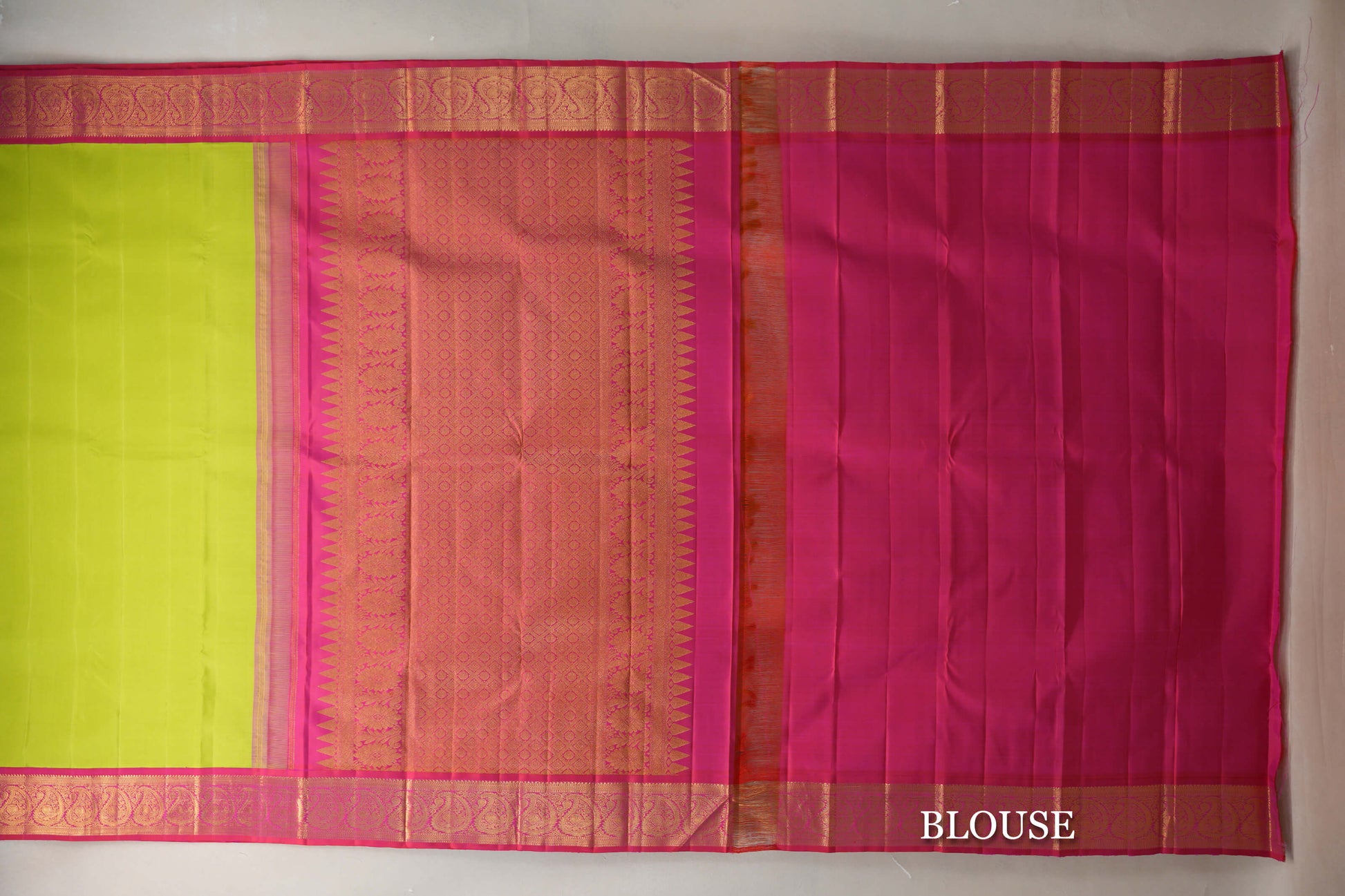 Parrot Green with Orangish Pink Borders Vintage Kanjivaram Silk Saree blouse