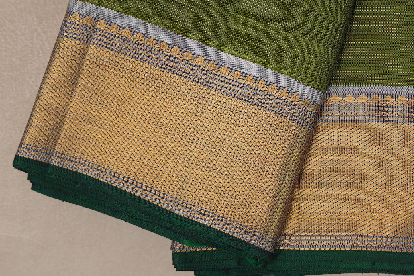 Olive Green Vaira Oosi Vintage Kanjivaram Silk Saree border