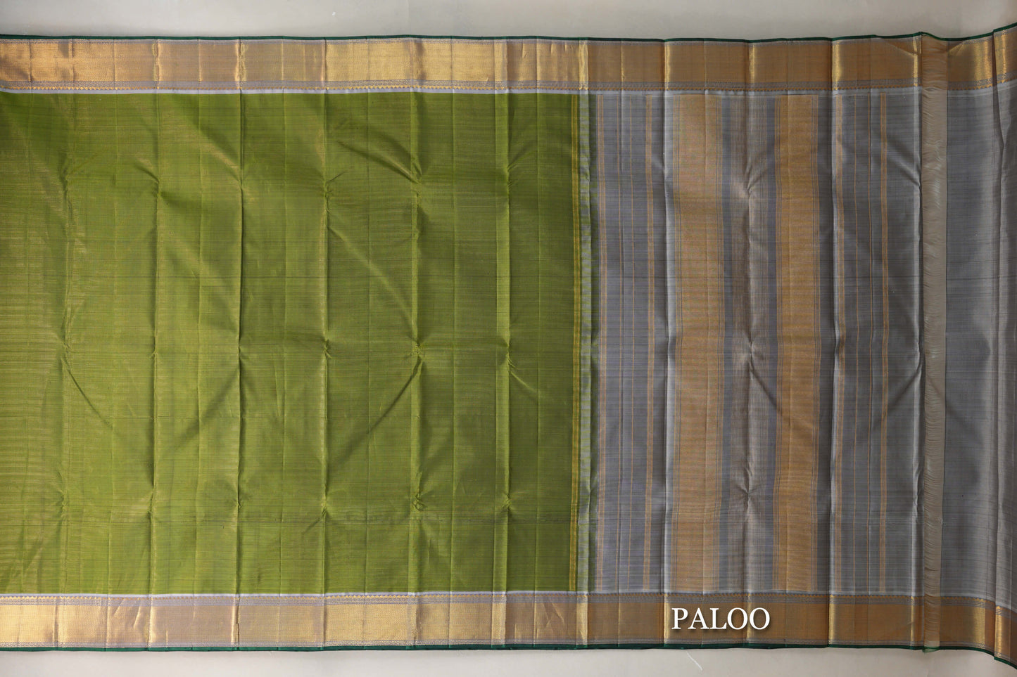 Olive Green Vaira Oosi Vintage Kanjivaram Silk Saree paloo