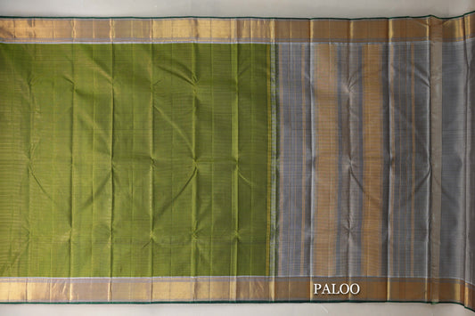 Olive Green Vaira Oosi Vintage Kanjivaram Silk Saree paloo
