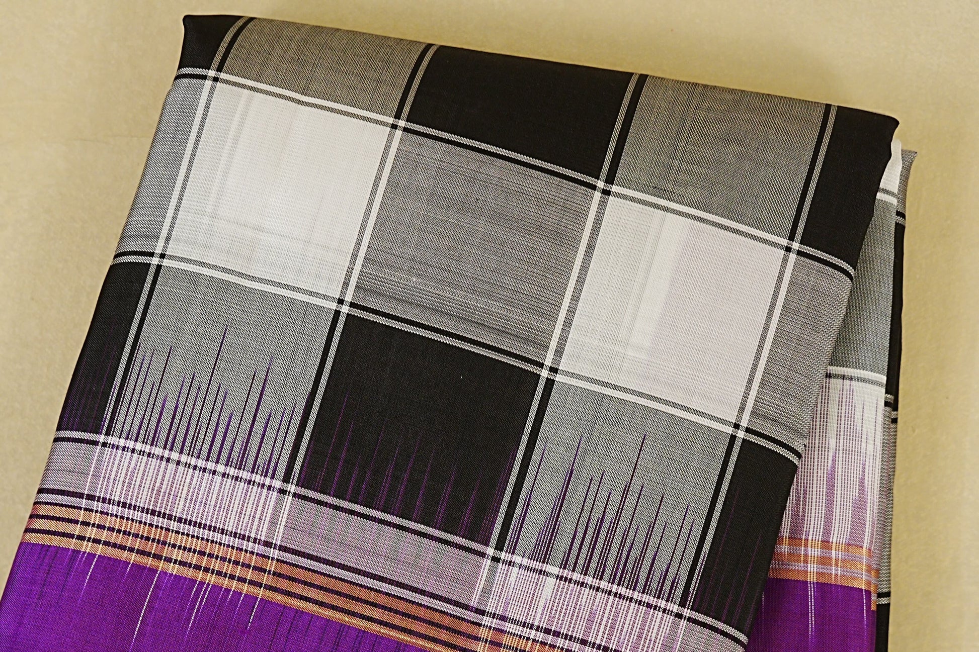 Black and White Checks  Light Weight Kanchipuram Silk Saree   body zoom