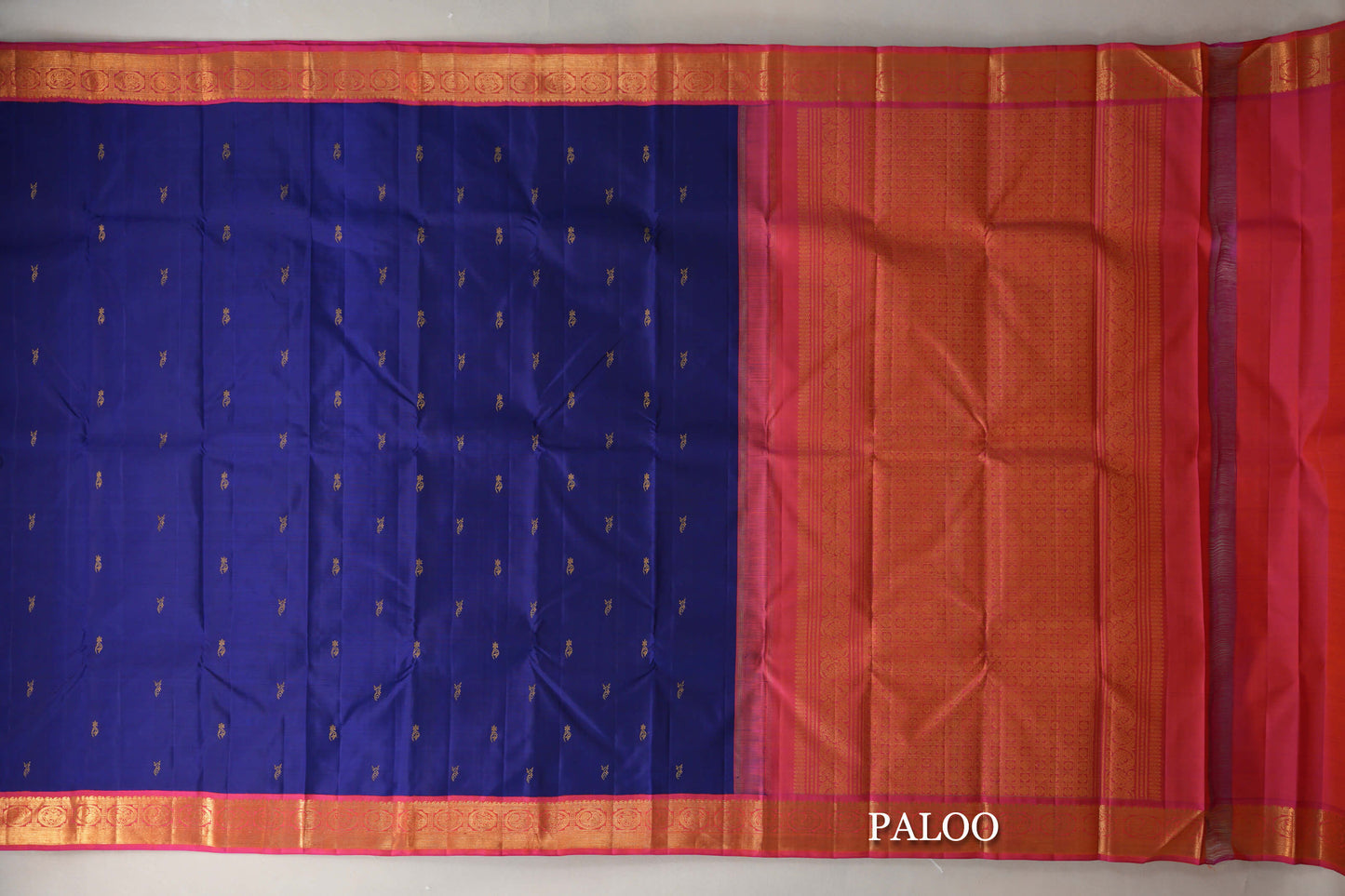 Deep Blue with Orangish Pink Borders Vintage Kanjivaram Silk Saree paloo