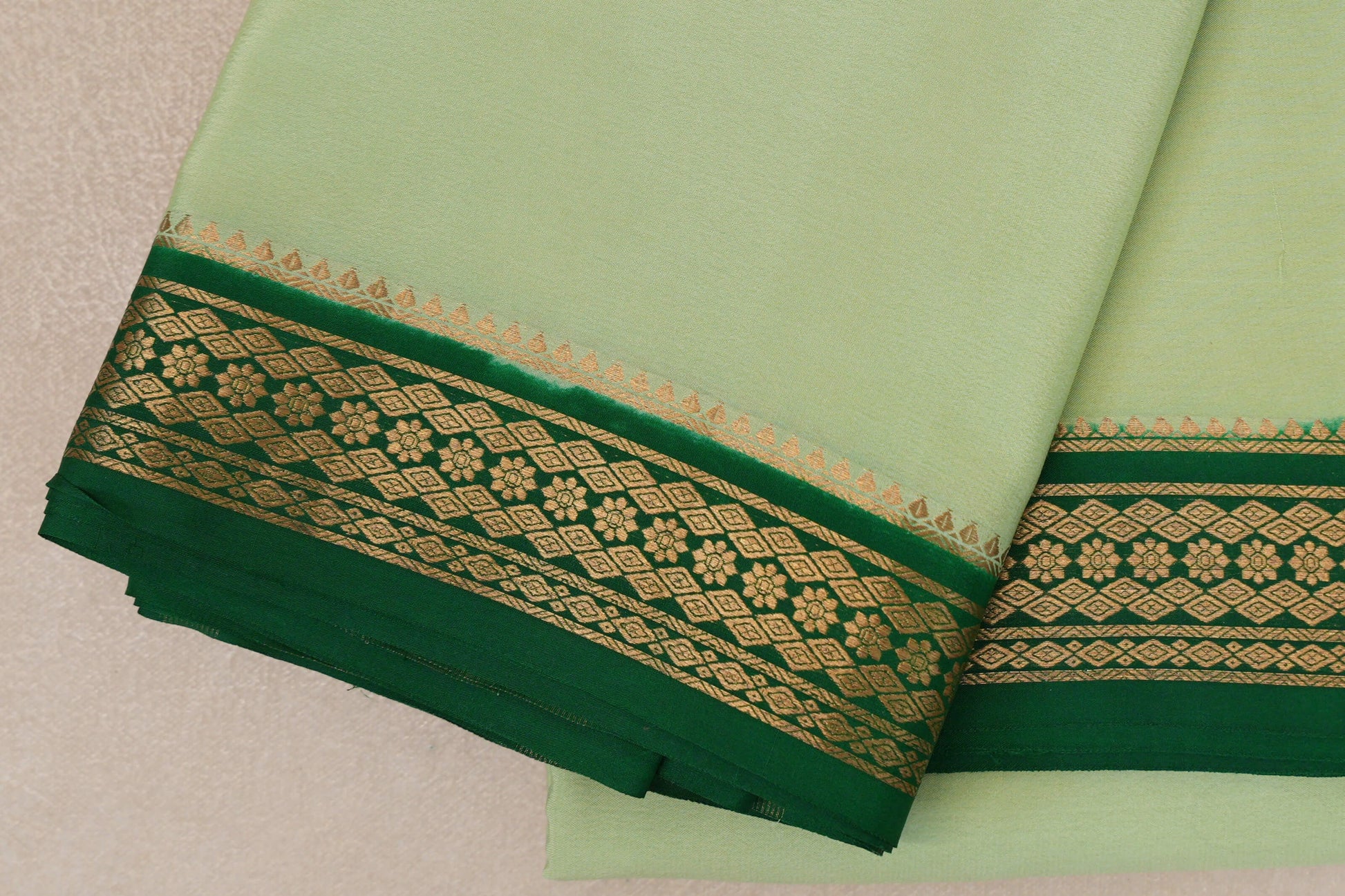 Pastel Pistachio Green Mysore Silk Saree border