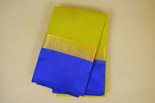 folded Dual Tone of Green and yellow  Light Weight Kanchipuram Silk Saree