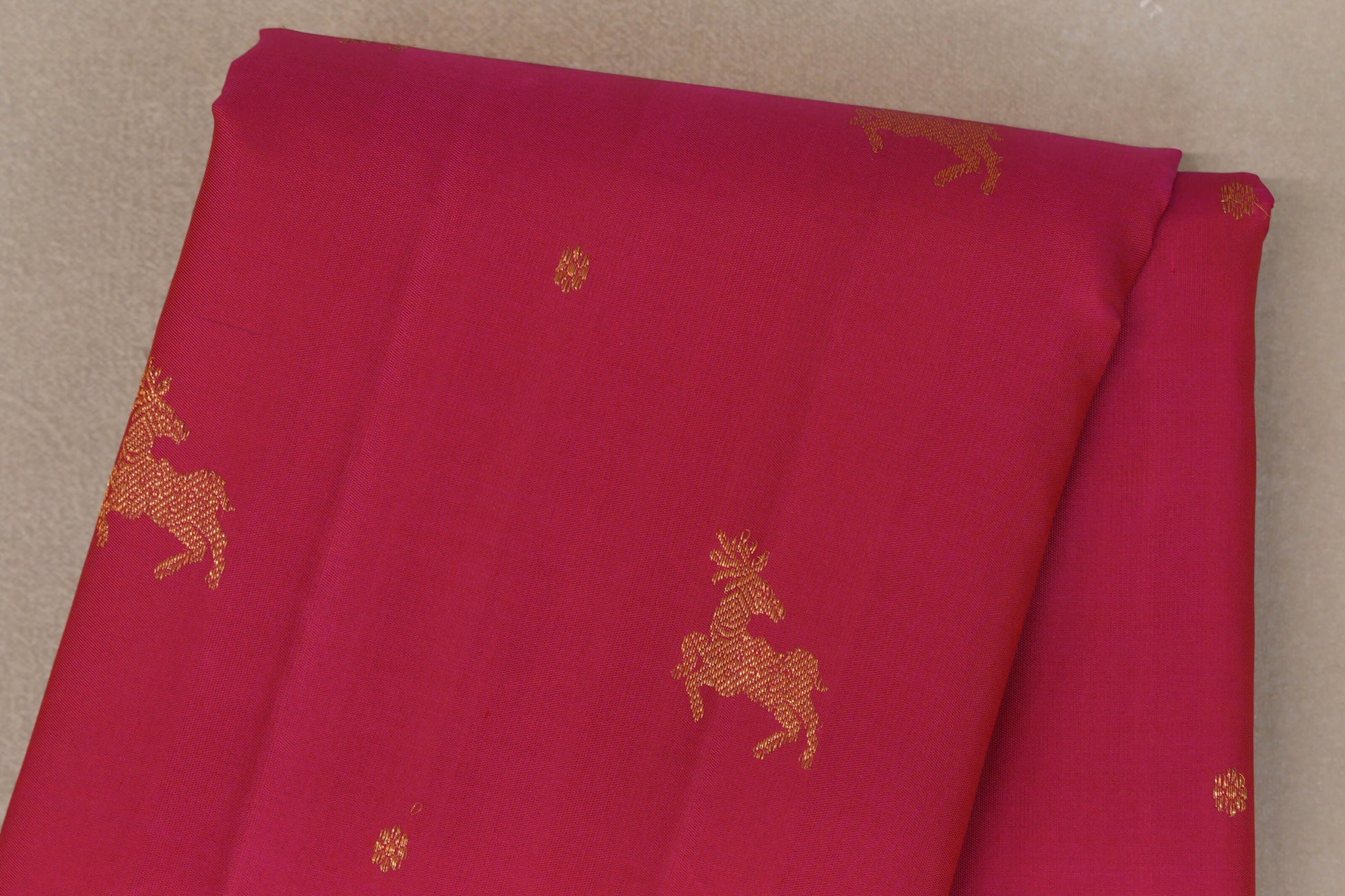 Orangish Pink Vintage Kanjivaram Silk Saree body