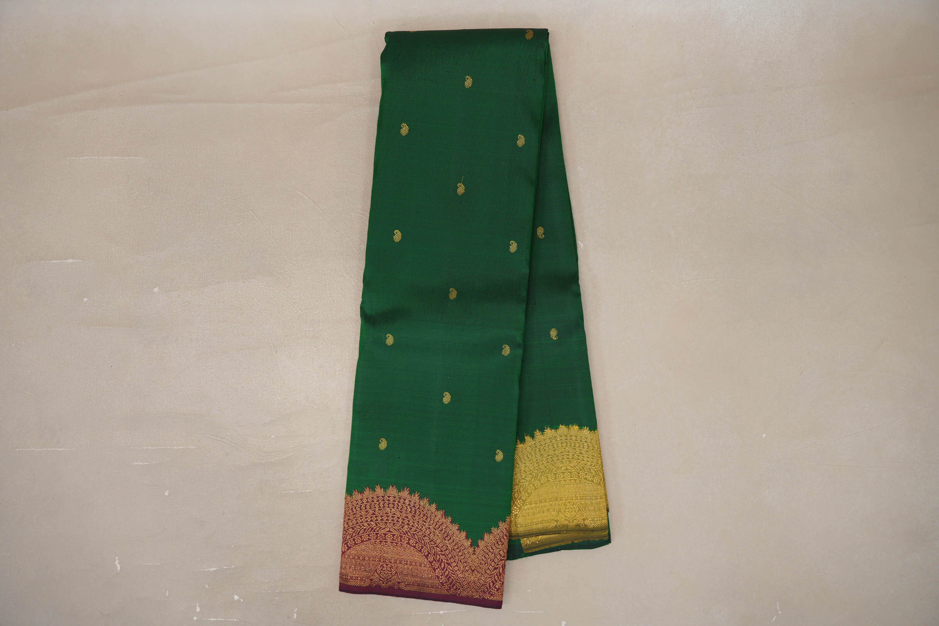 Online Forest Green with Deep Reddish Pink / Olive Green Borders Vintage Kanjivaram Silk Saree