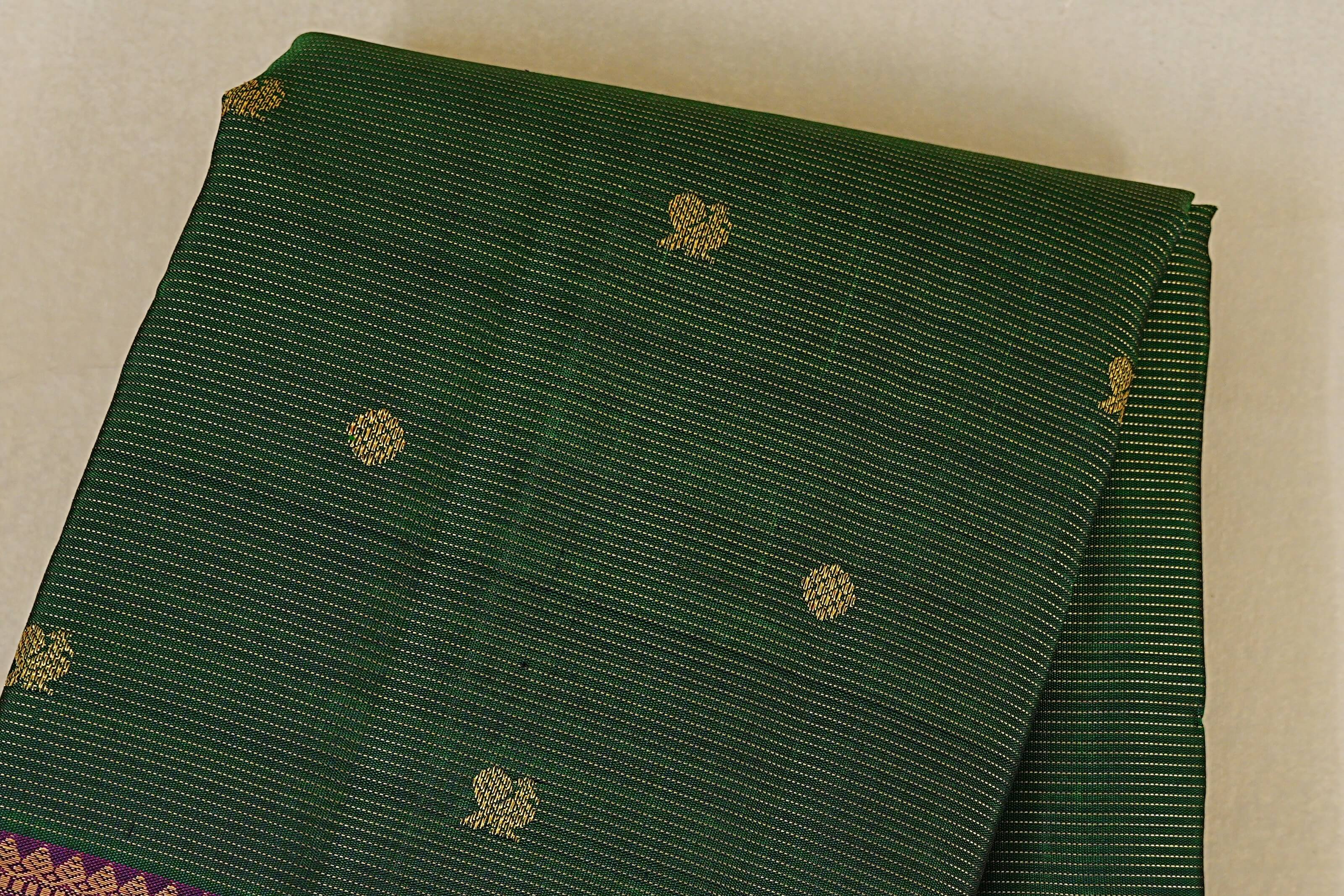 Bottle green Vaira Oosi Vintage Kanjivaram Silk Saree body zoom