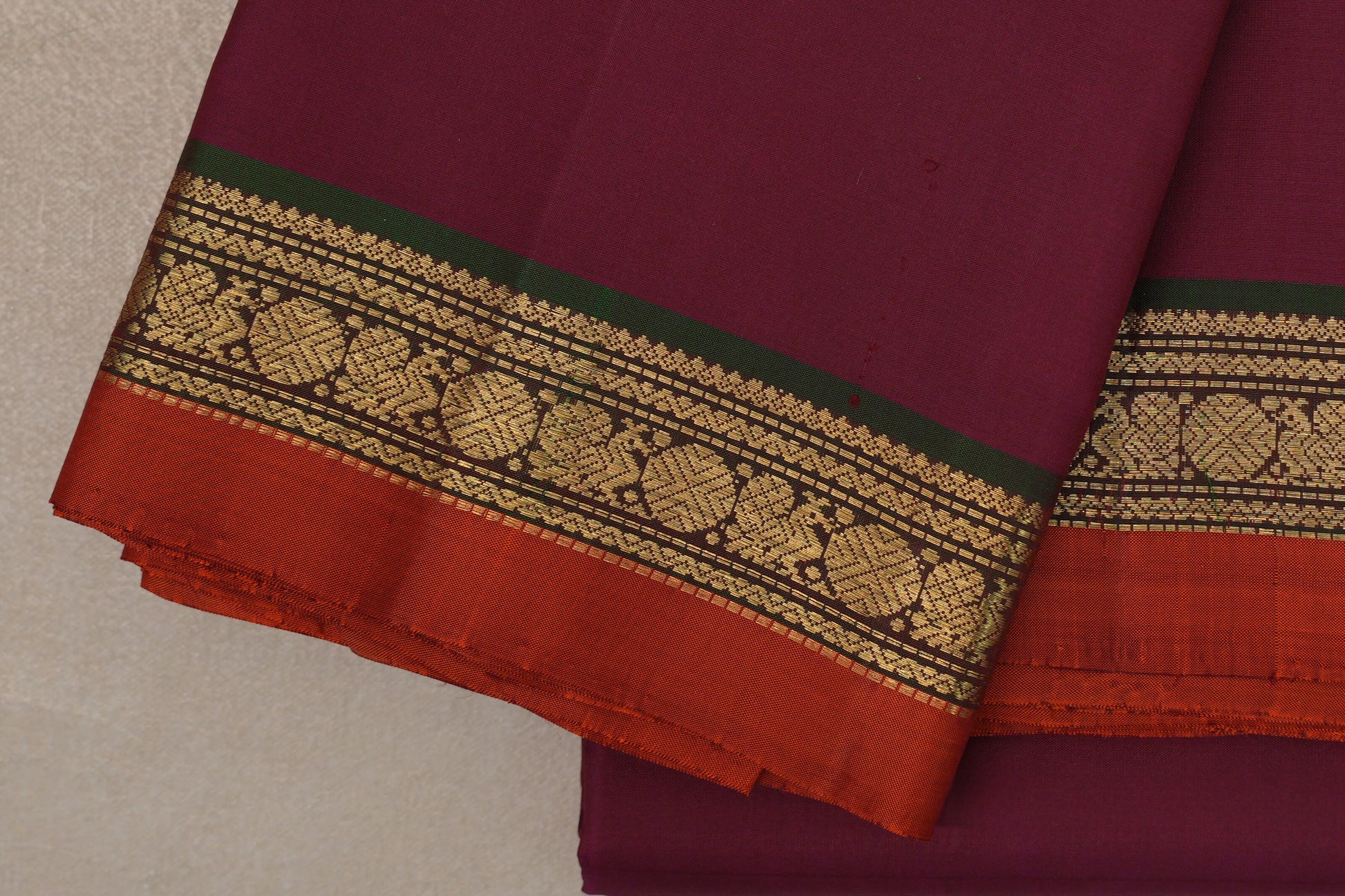 Deep Magenta Vintage Kanjivaram Silk Saree border