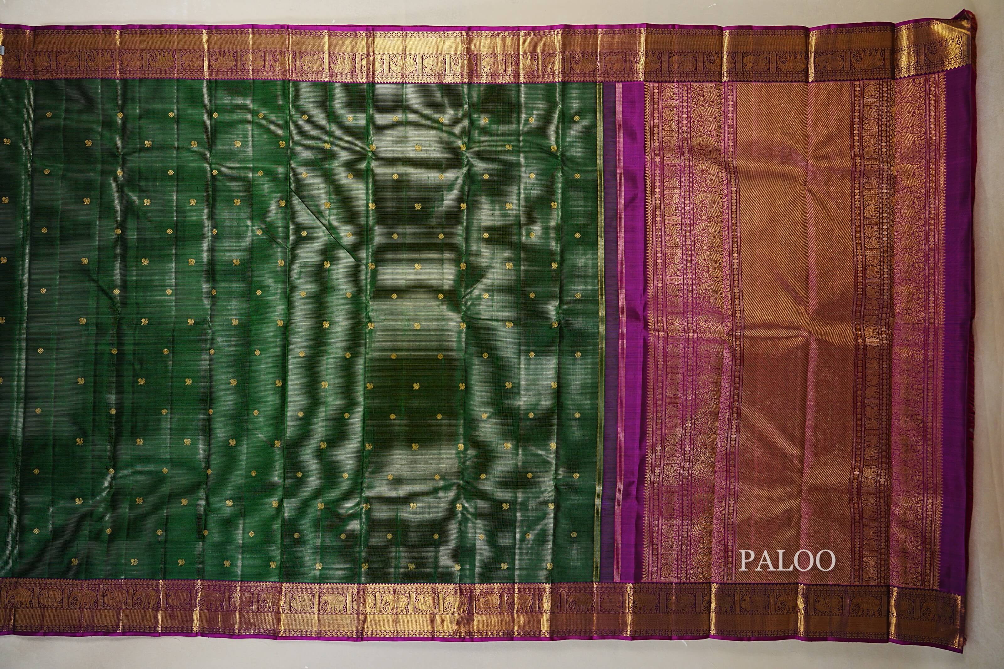 Bottle green Vaira Oosi Vintage Kanjivaram Silk Saree paloo