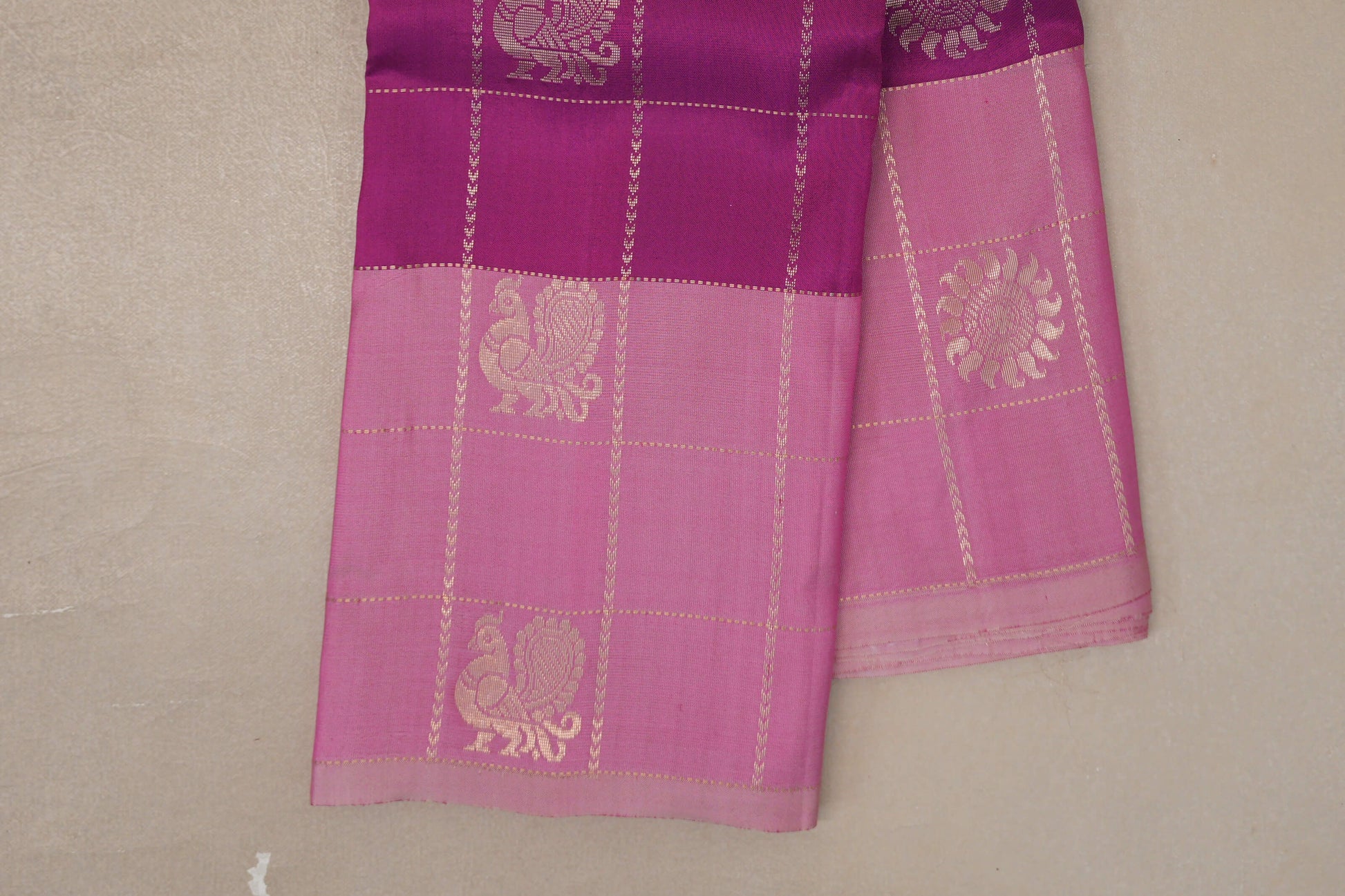 Bright Magenta Light Weight Kanjivaram Silk Saree border