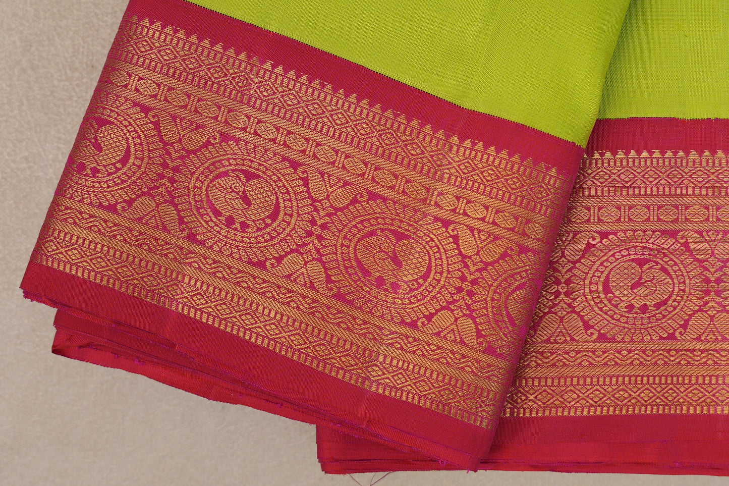 Parrot Green Vintage Kanjivaram Silk Saree border